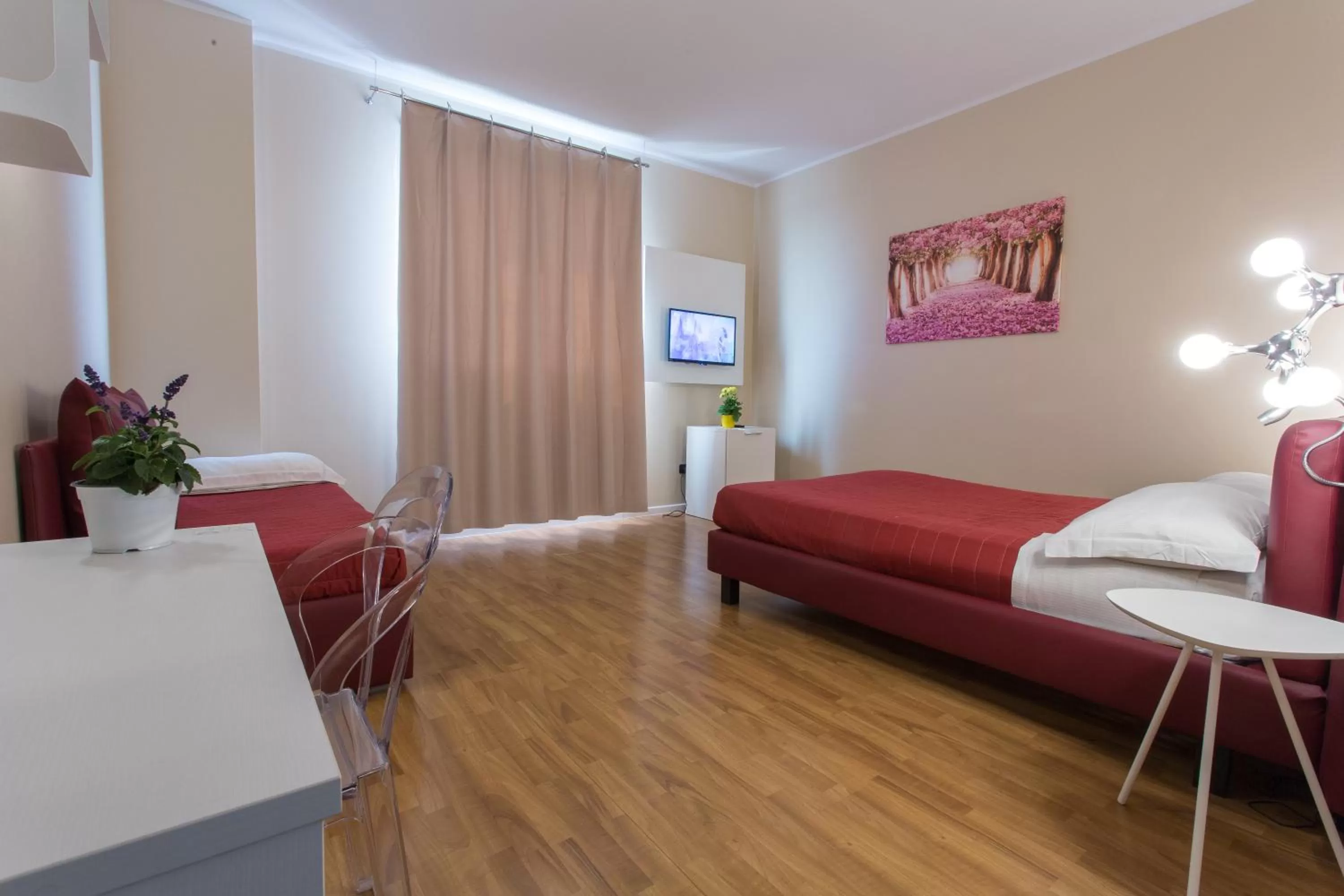 Business Double Room with Extra Bed in Break Hotel