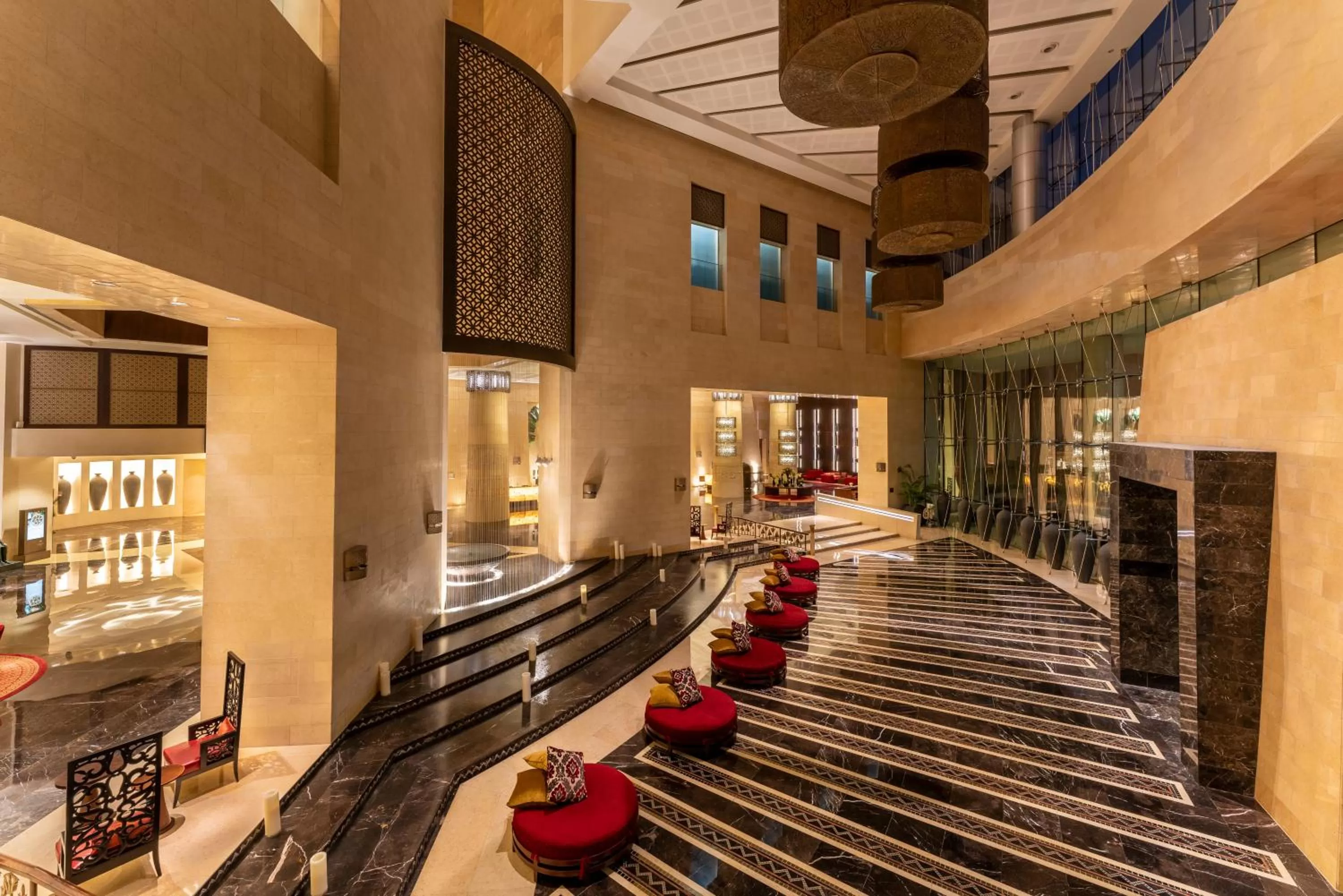 Lobby or reception in Raffles Dubai