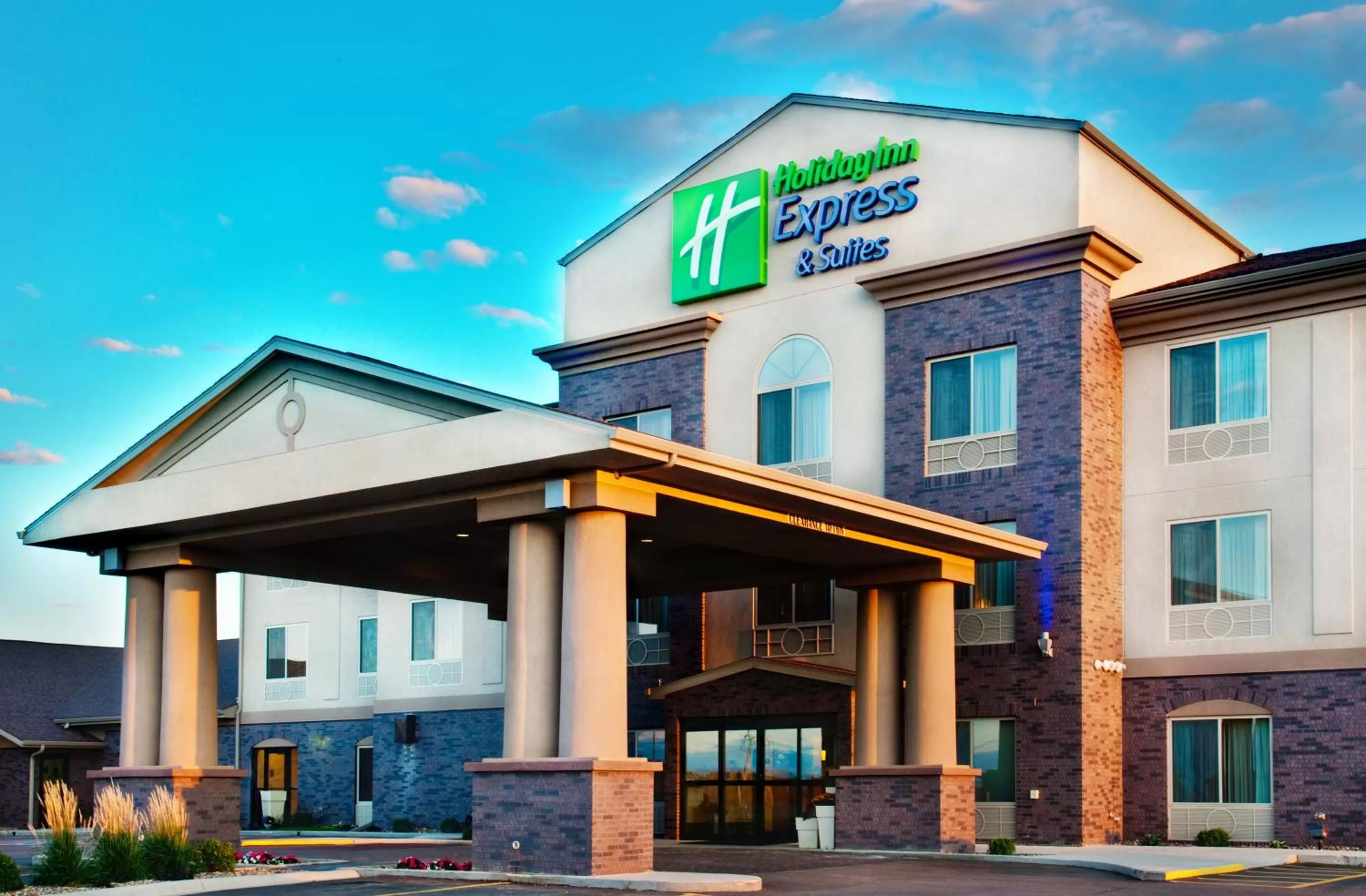Property building in Holiday Inn Express Hotel & Suites Sheldon by IHG