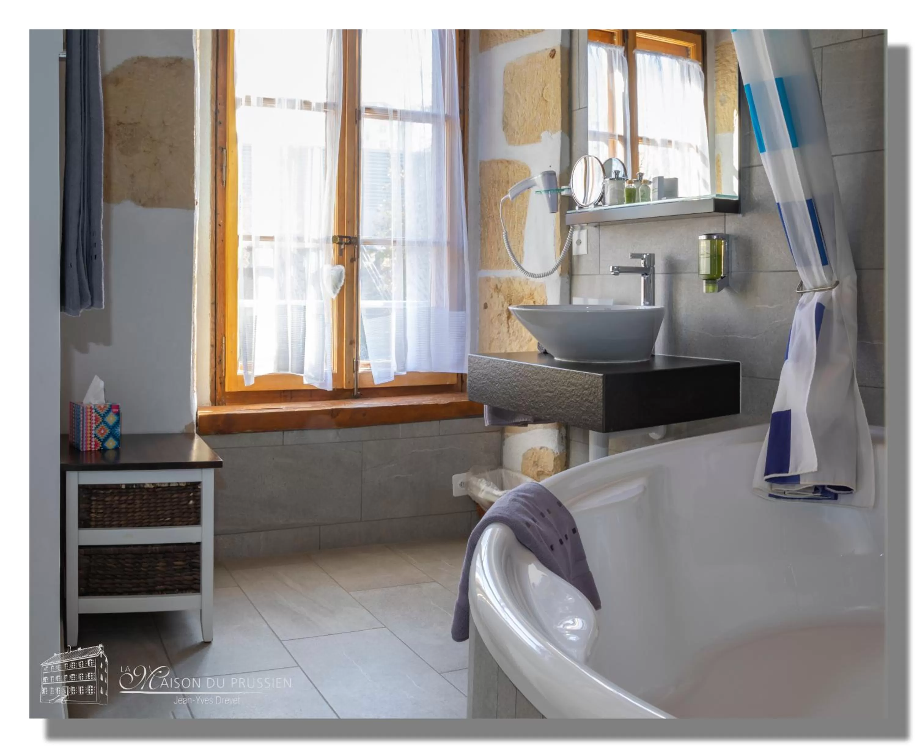 Decorative detail, Bathroom in Hôtel La Maison du Prussien