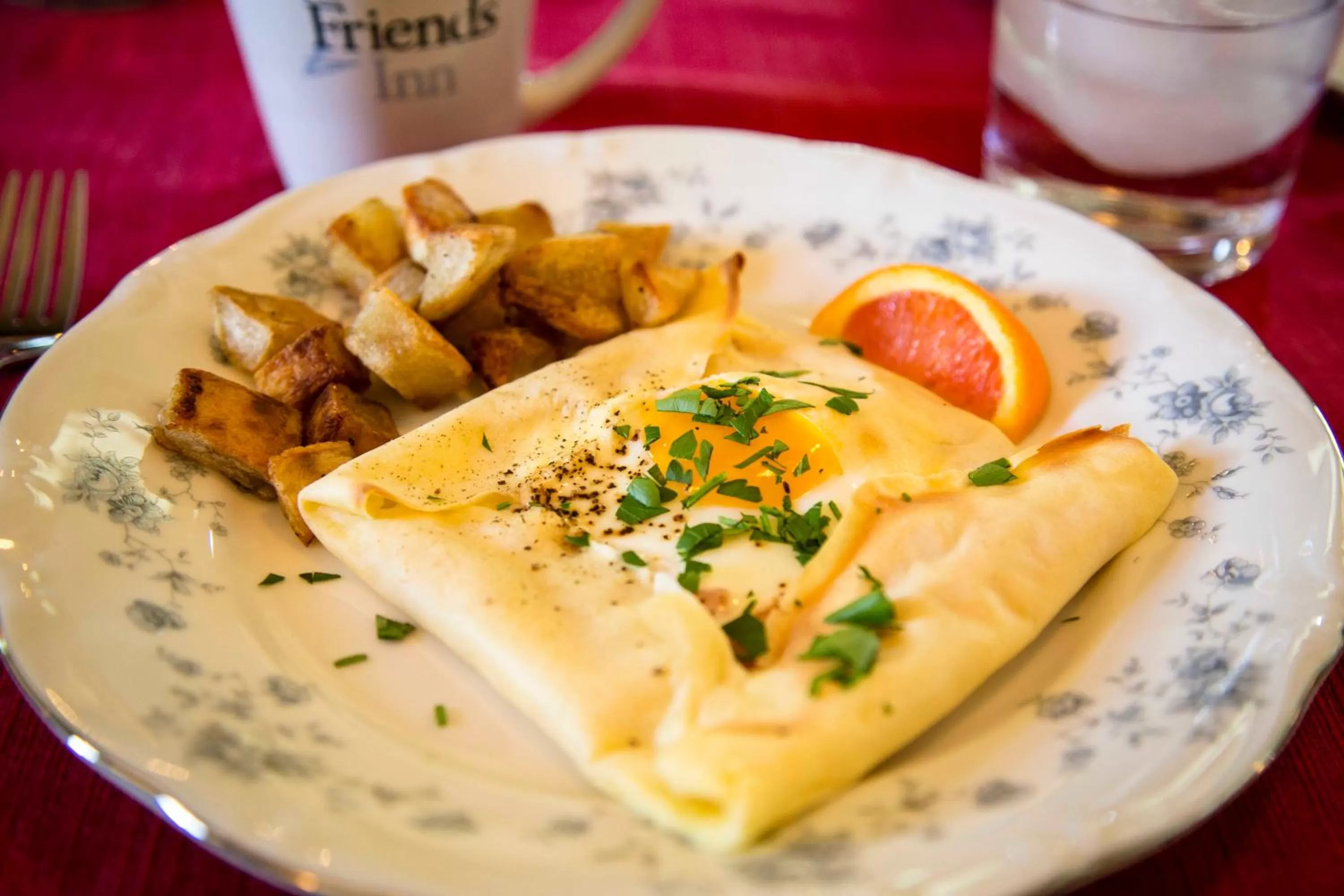 American breakfast in ForFriends Inn Wine Country Bed and Breakfast