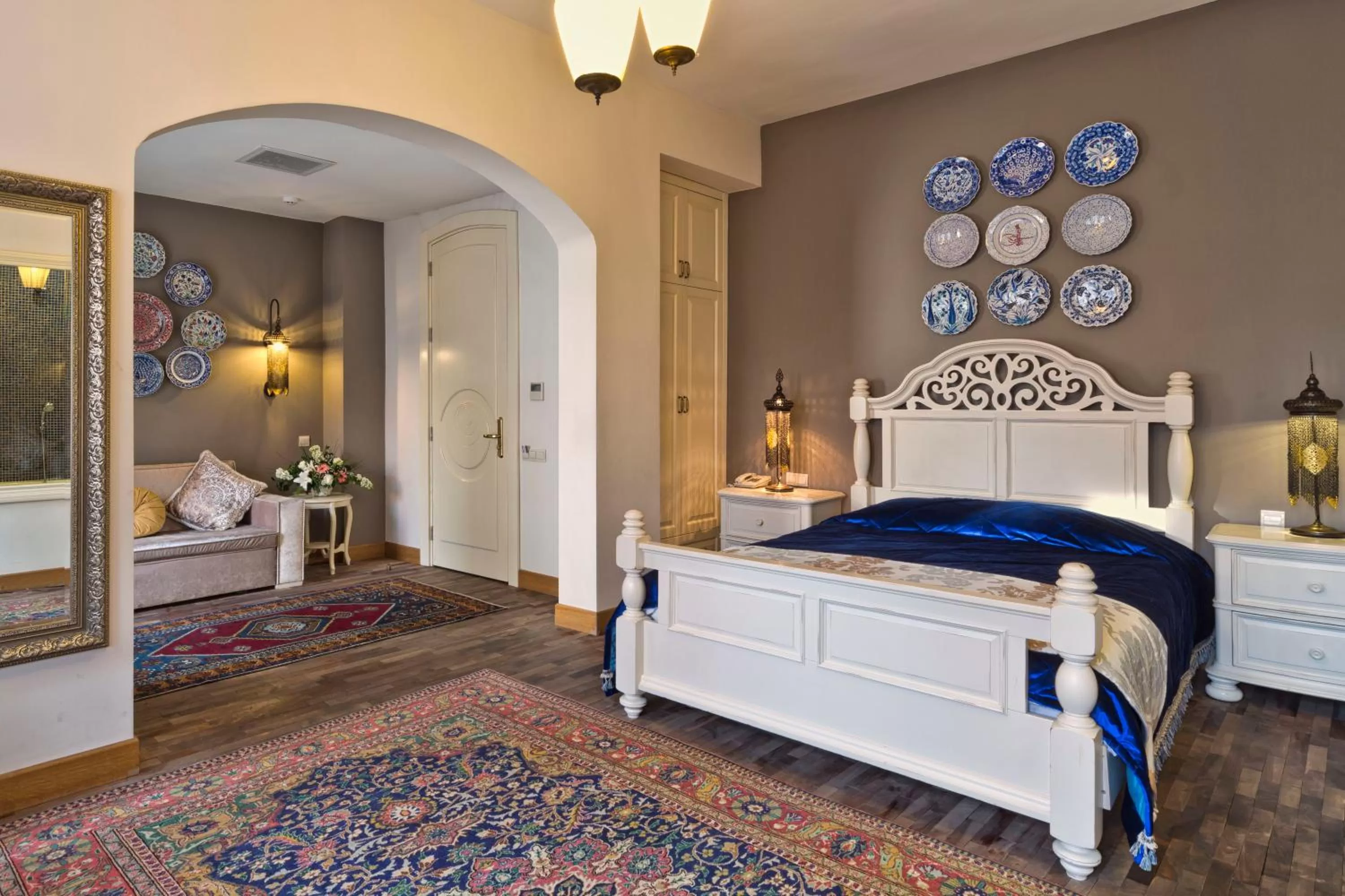 Seating area, Bed in Sokullu Pasa Hotel - Special Class