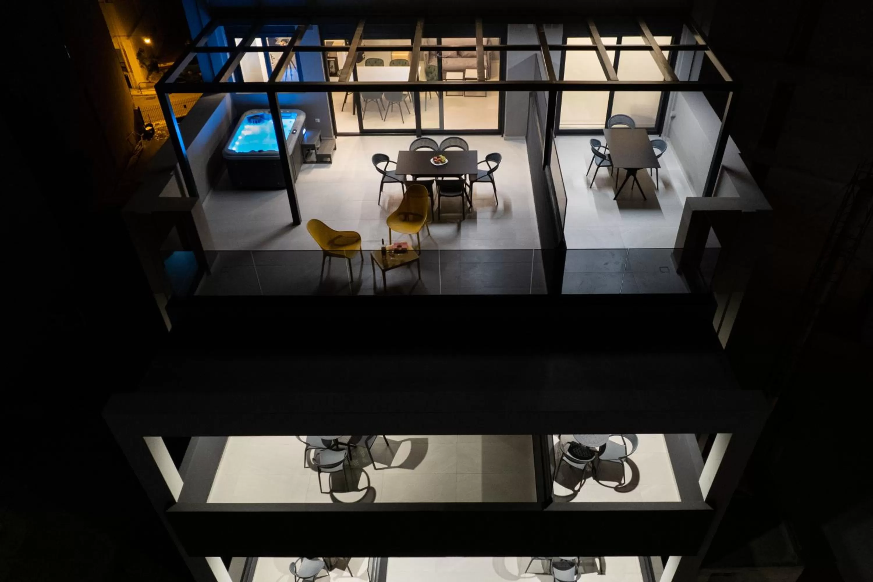 Night in LUX&EASY Athens Downtown Residences