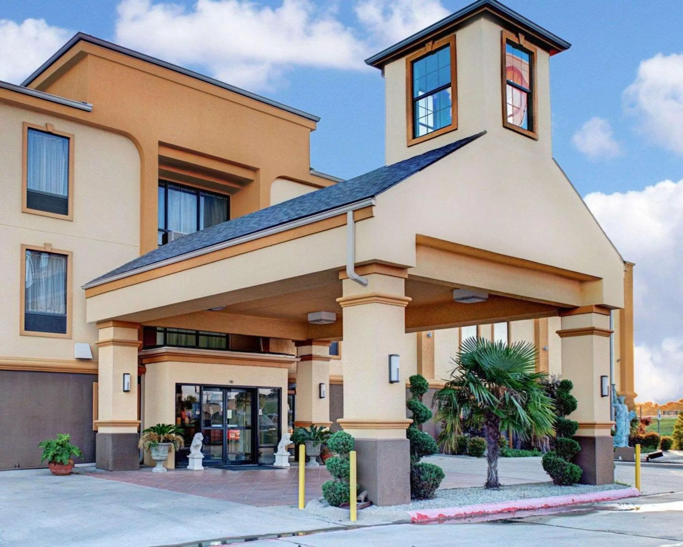 Property building in Comfort Inn Corsicana East