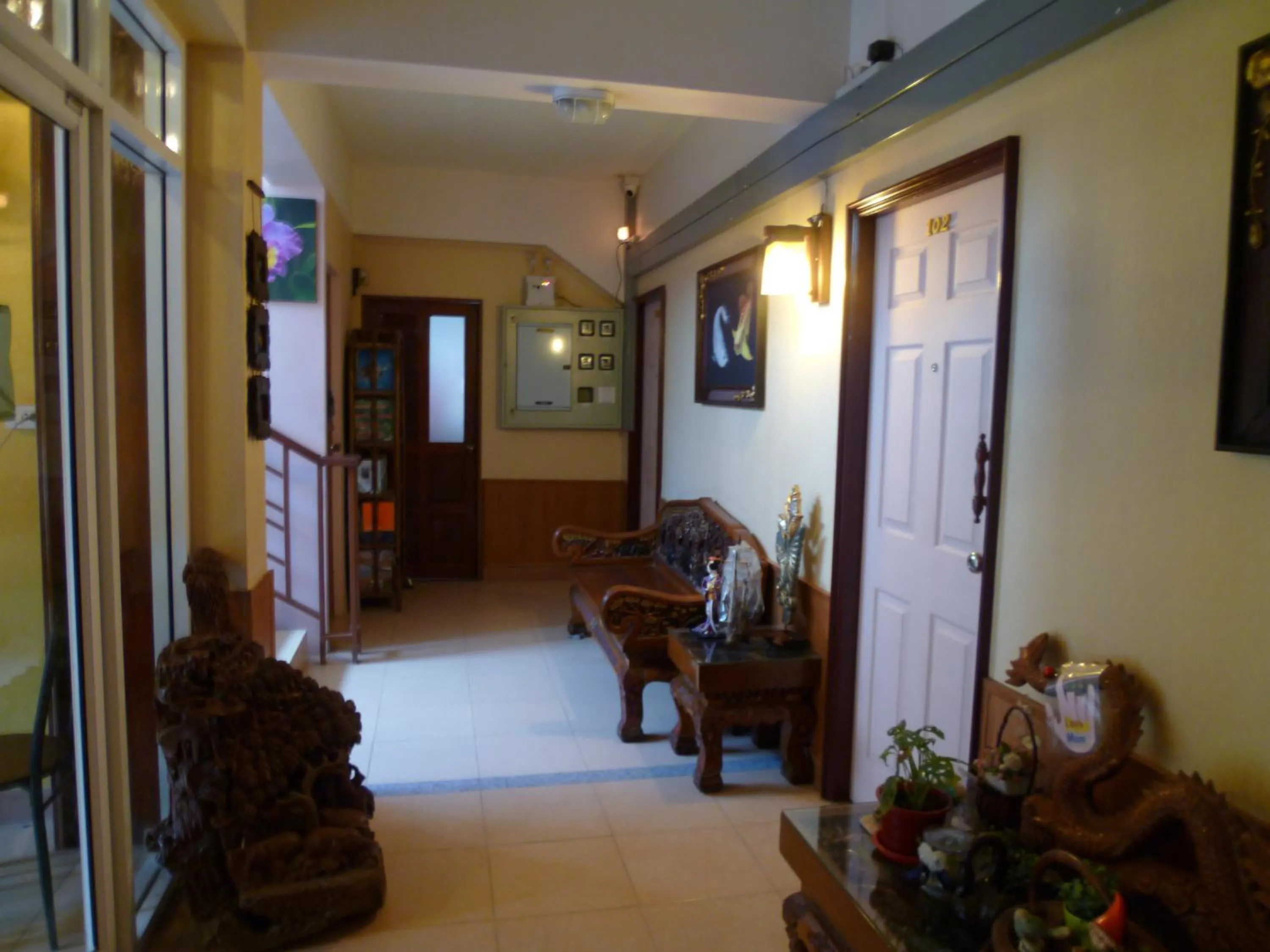 On site in Vanlisut Hotel Ngamwongwan