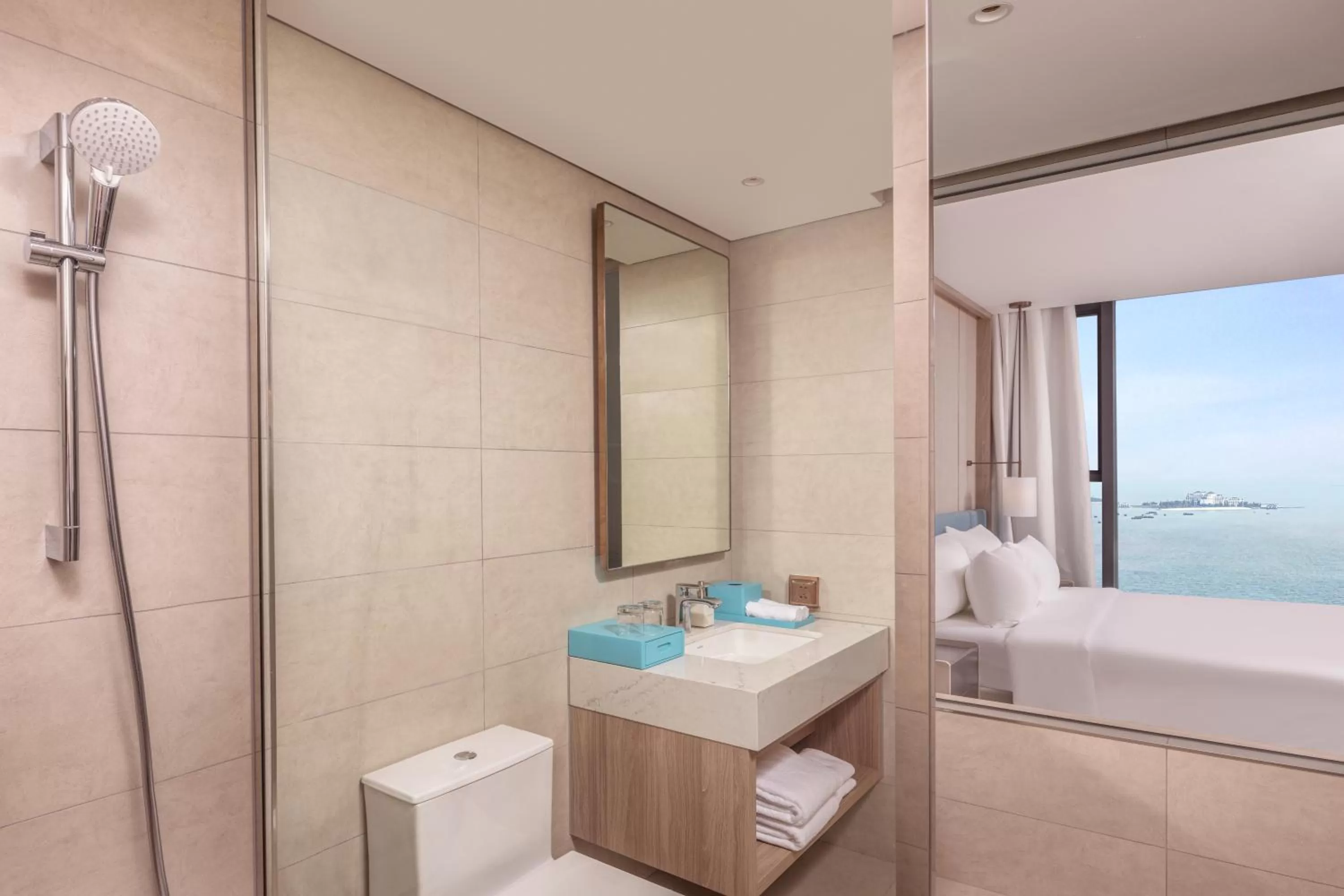 Bathroom, Bed in A La Carte Ha Long Bay Residence