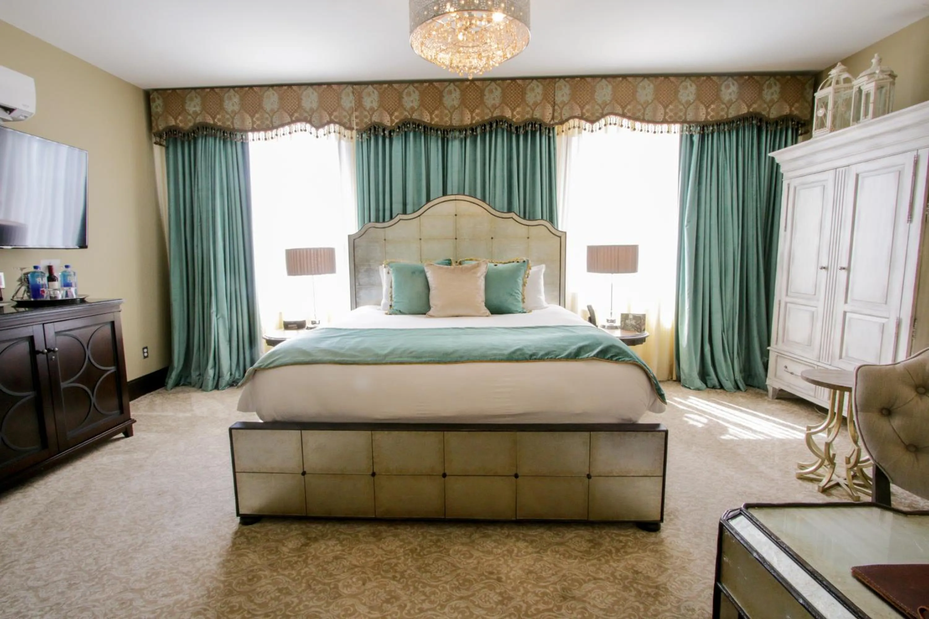 Bed in The Detroit Club