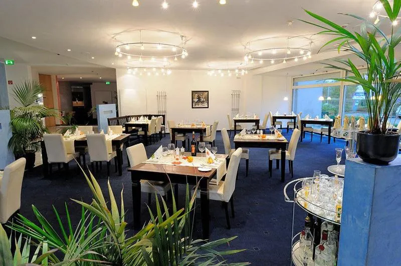 Restaurant/places to eat in Euro Park Hotel Hennef