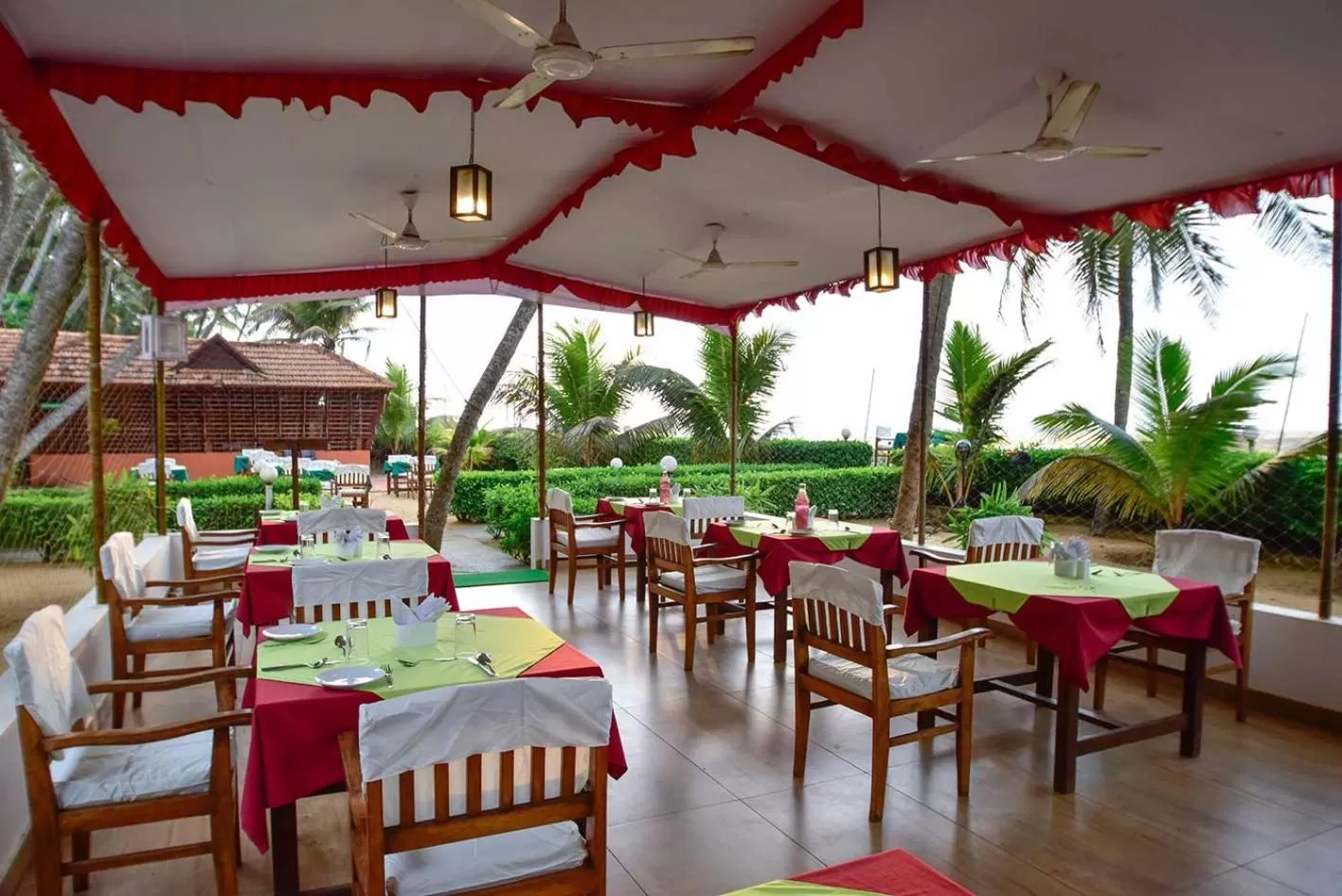 Restaurant/places to eat in Beach and Lake Ayurvedic Resort, Kovalam