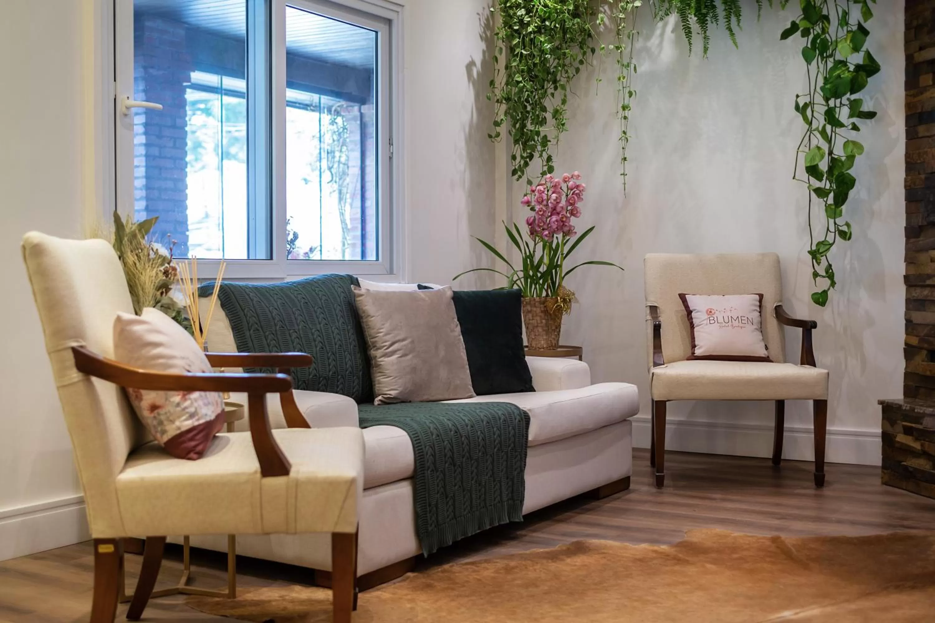 Living room in Blumen Hotel Boutique