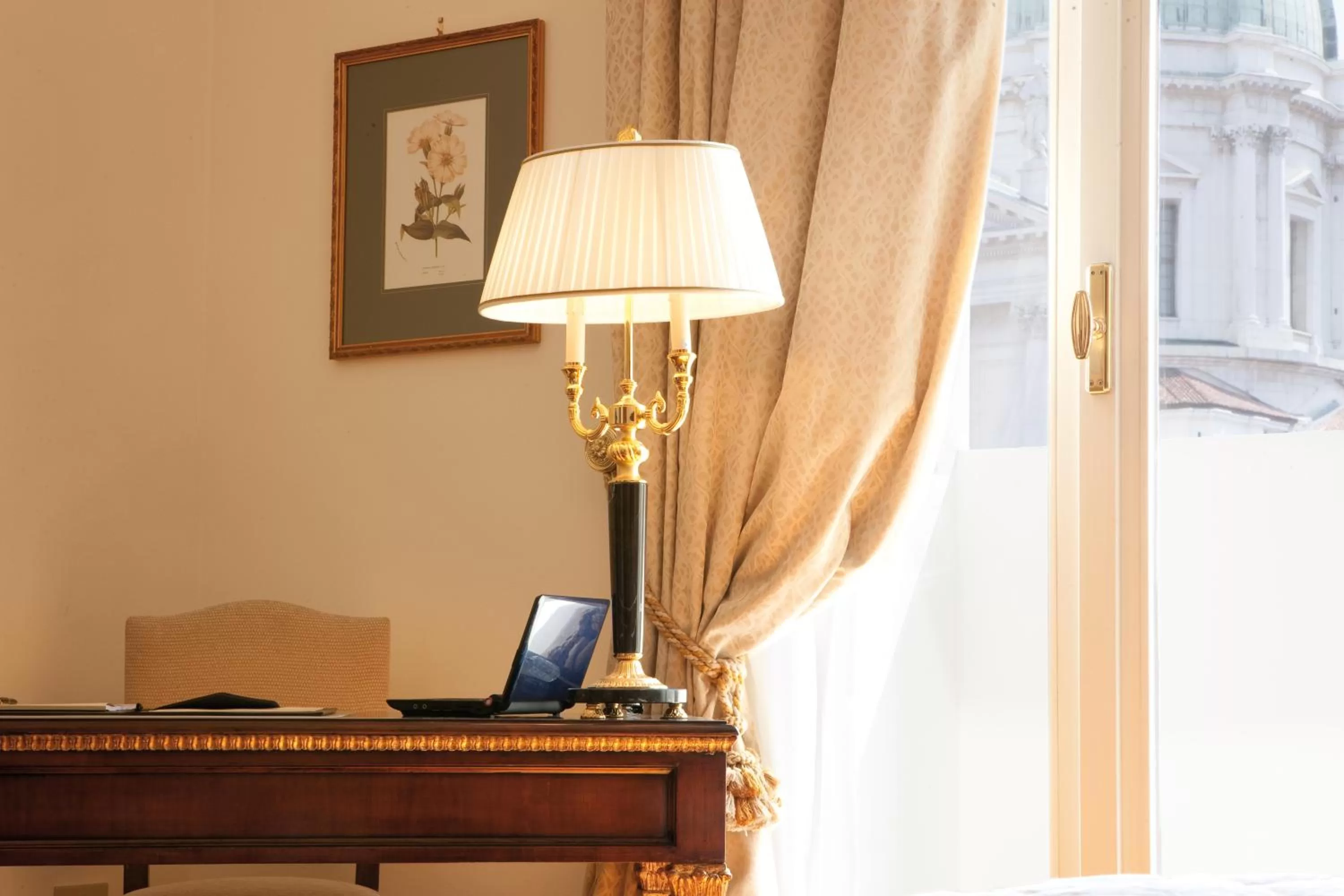 Decorative detail in Hotel Vittoria