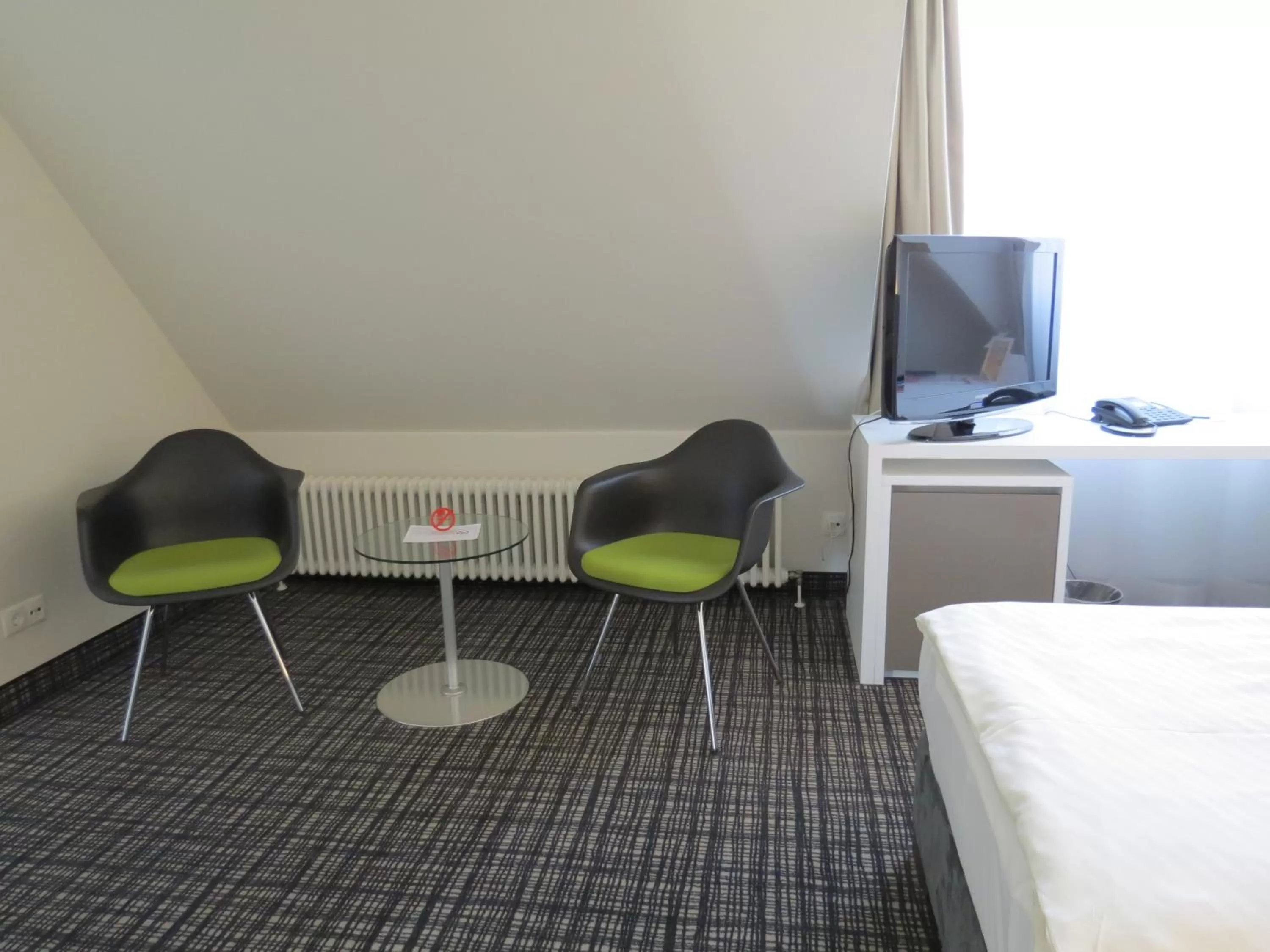 TV and multimedia, Bed in Comfor Hotel Ulm City