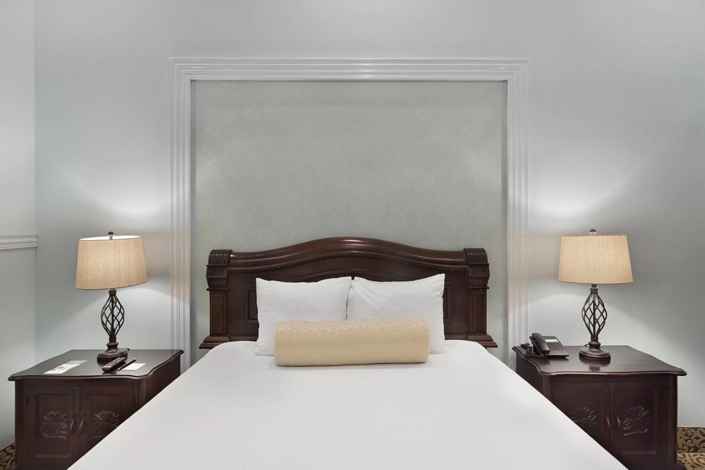 Bedroom, Bed in Hotel la Perla Leon