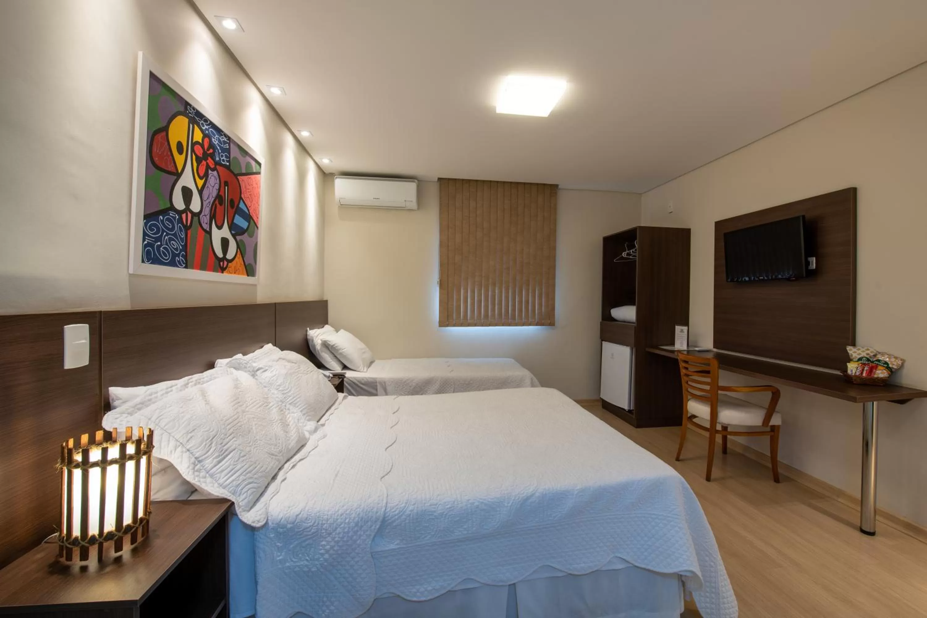 Bed in Hotel Mount Everest