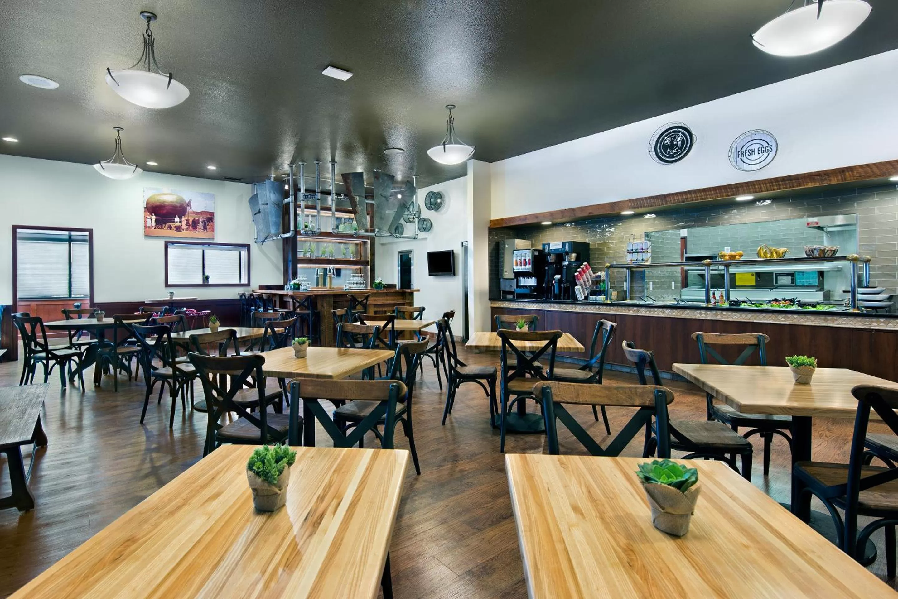 Restaurant/places to eat in Oxford Suites Hermiston