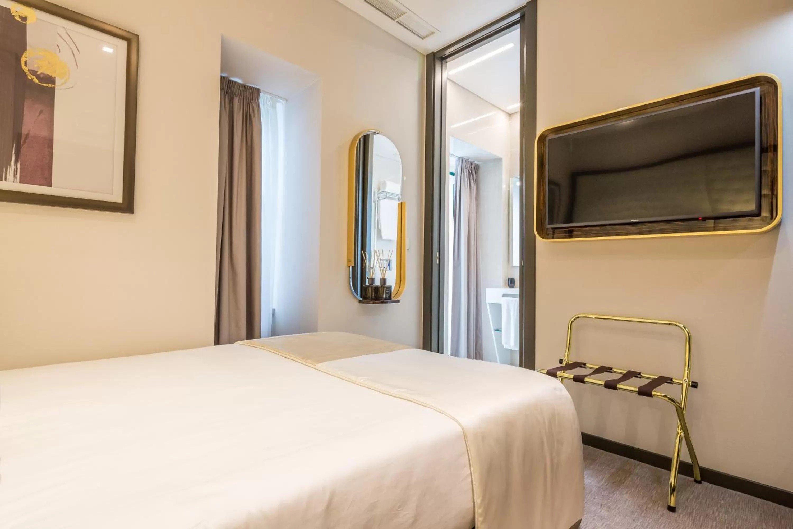 Bedroom, Bed in Hotel MeraPrime Gold Lisboa