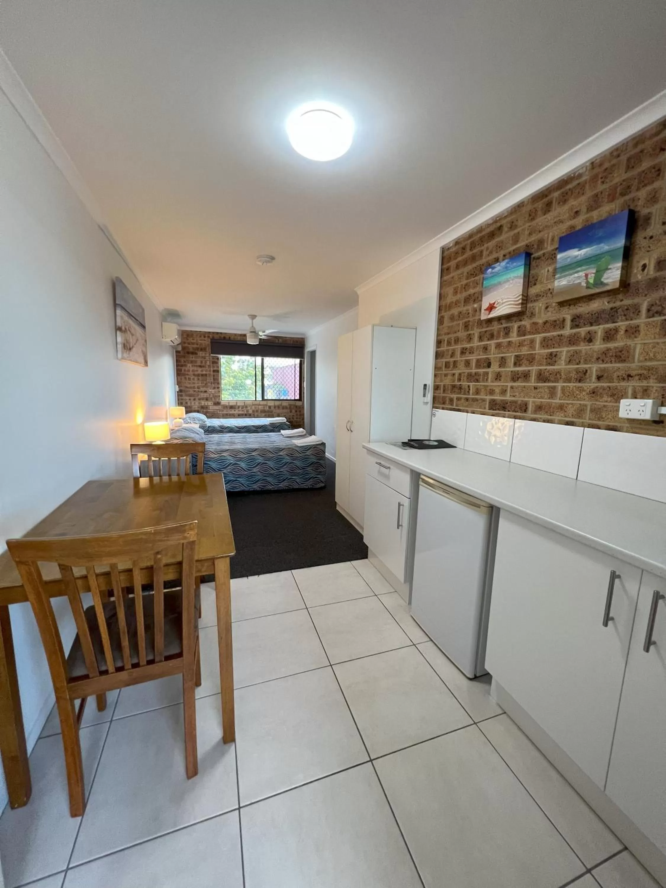 Bed in Golden Beach Motor Inn, Caloundra