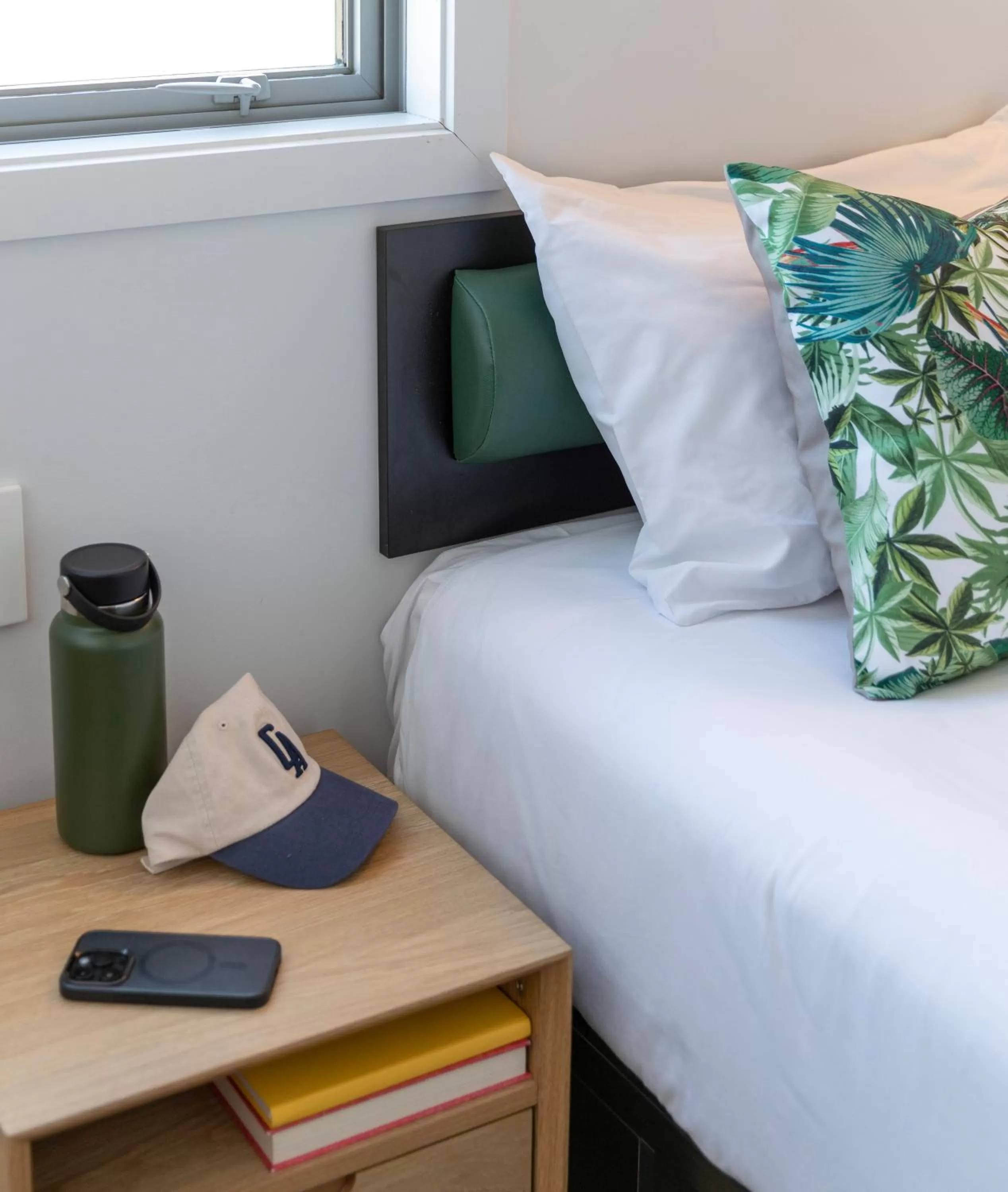 Bedroom, Bed in Jucy Snooze Christchurch Airport