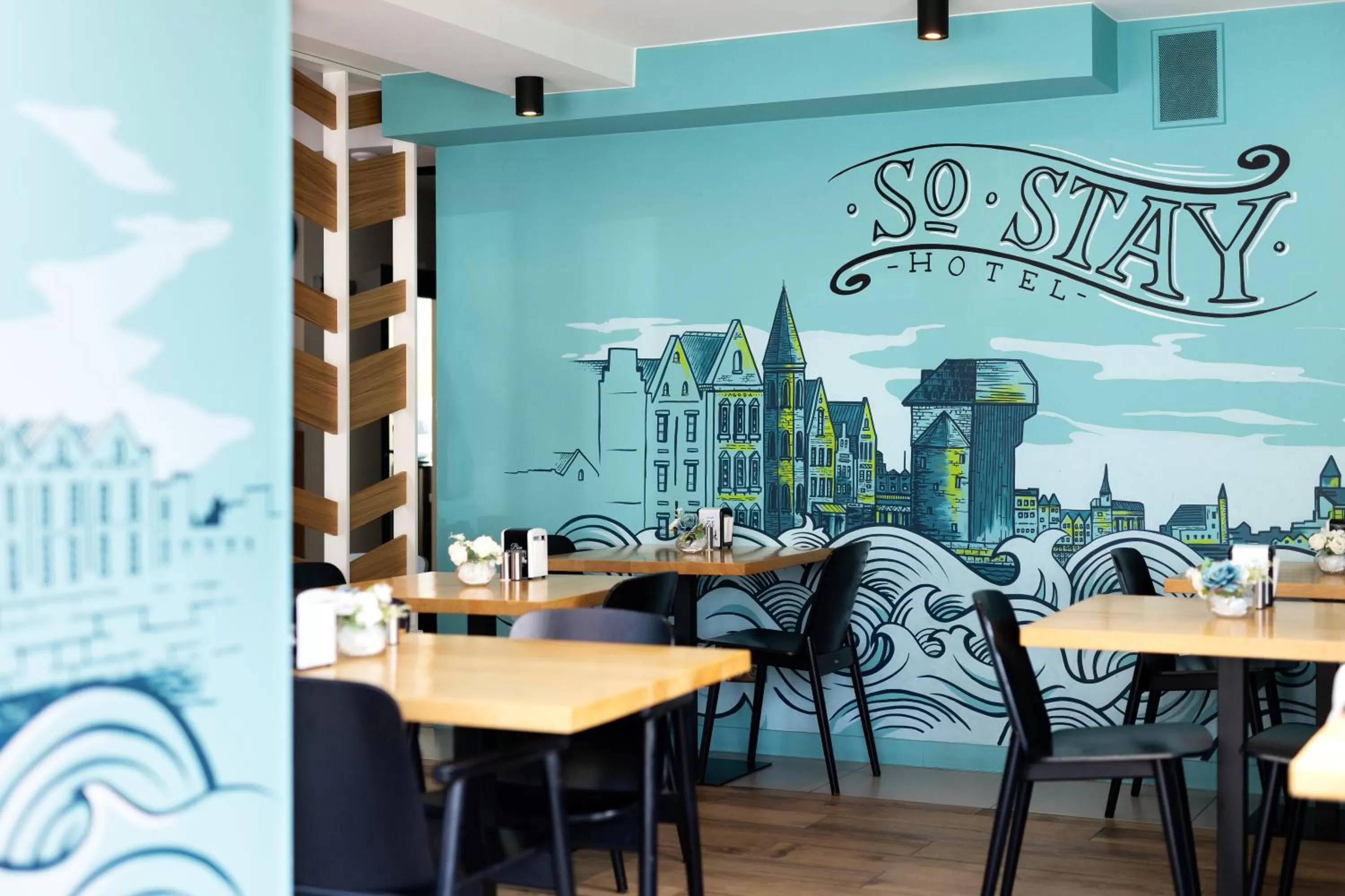 Restaurant/places to eat in So Stay Bed & Breakfast