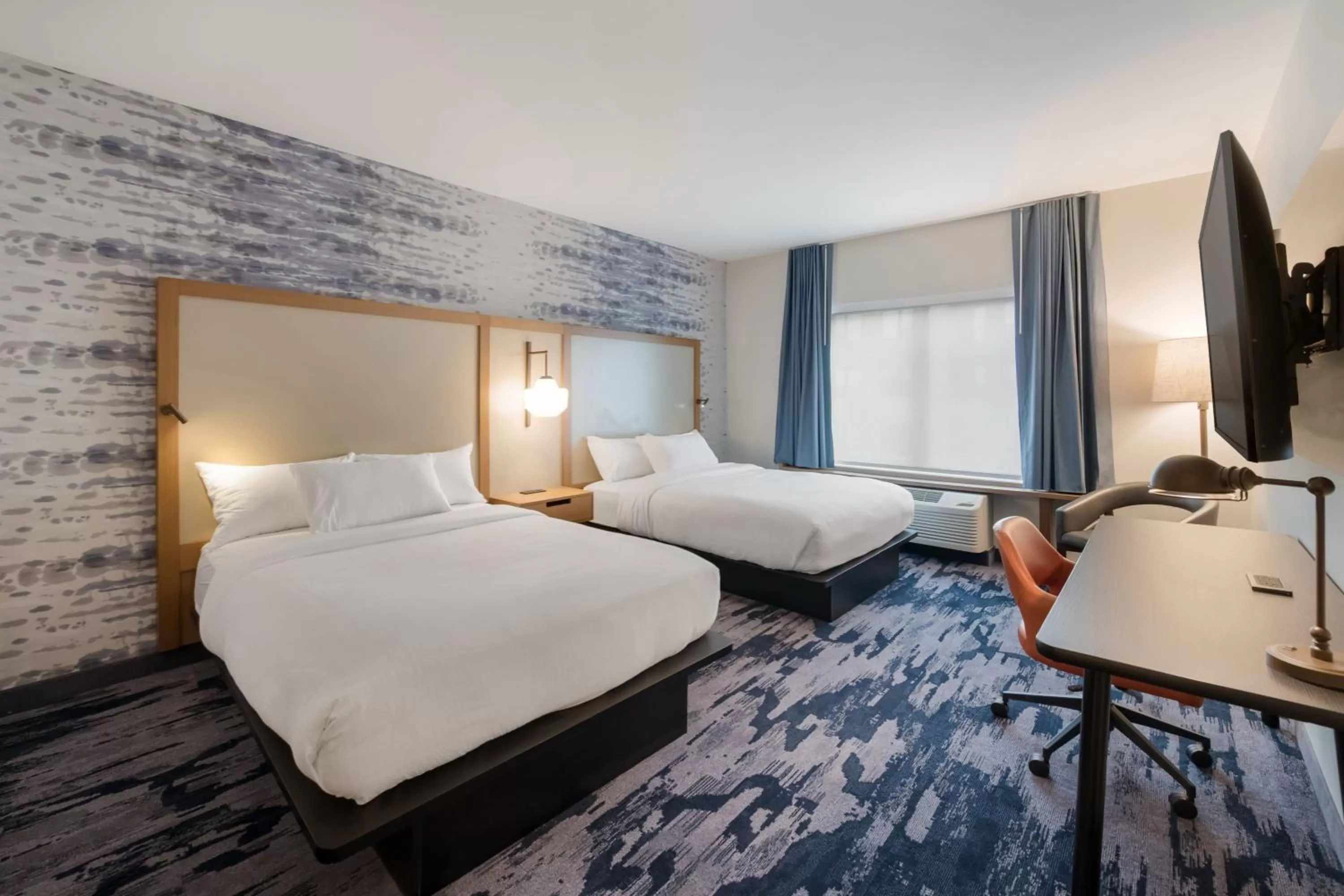 Photo of the whole room, Bed in Fairfield by Marriott Inn & Suites Virginia Beach Town Center