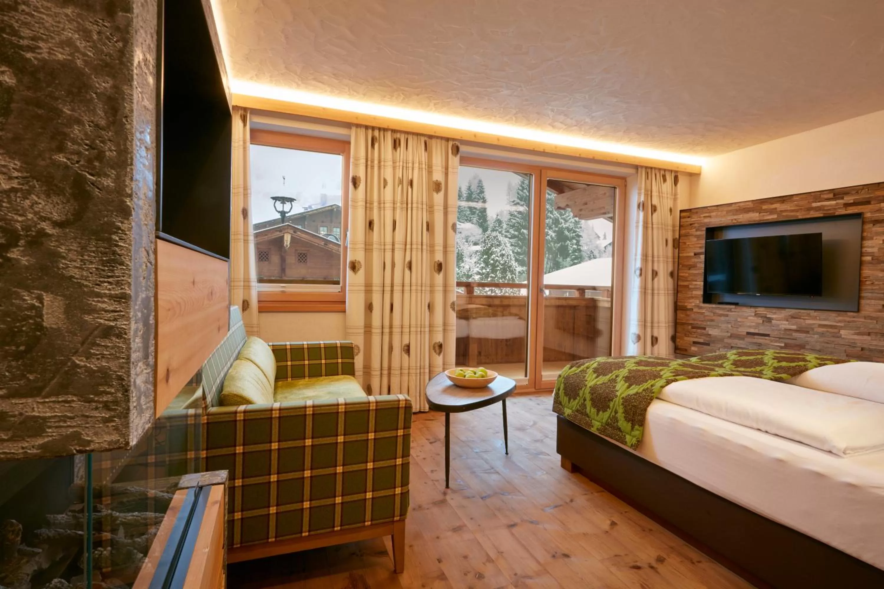 Balcony/Terrace in Natur & Spa Resort "Der Alpbacherhof" Superior