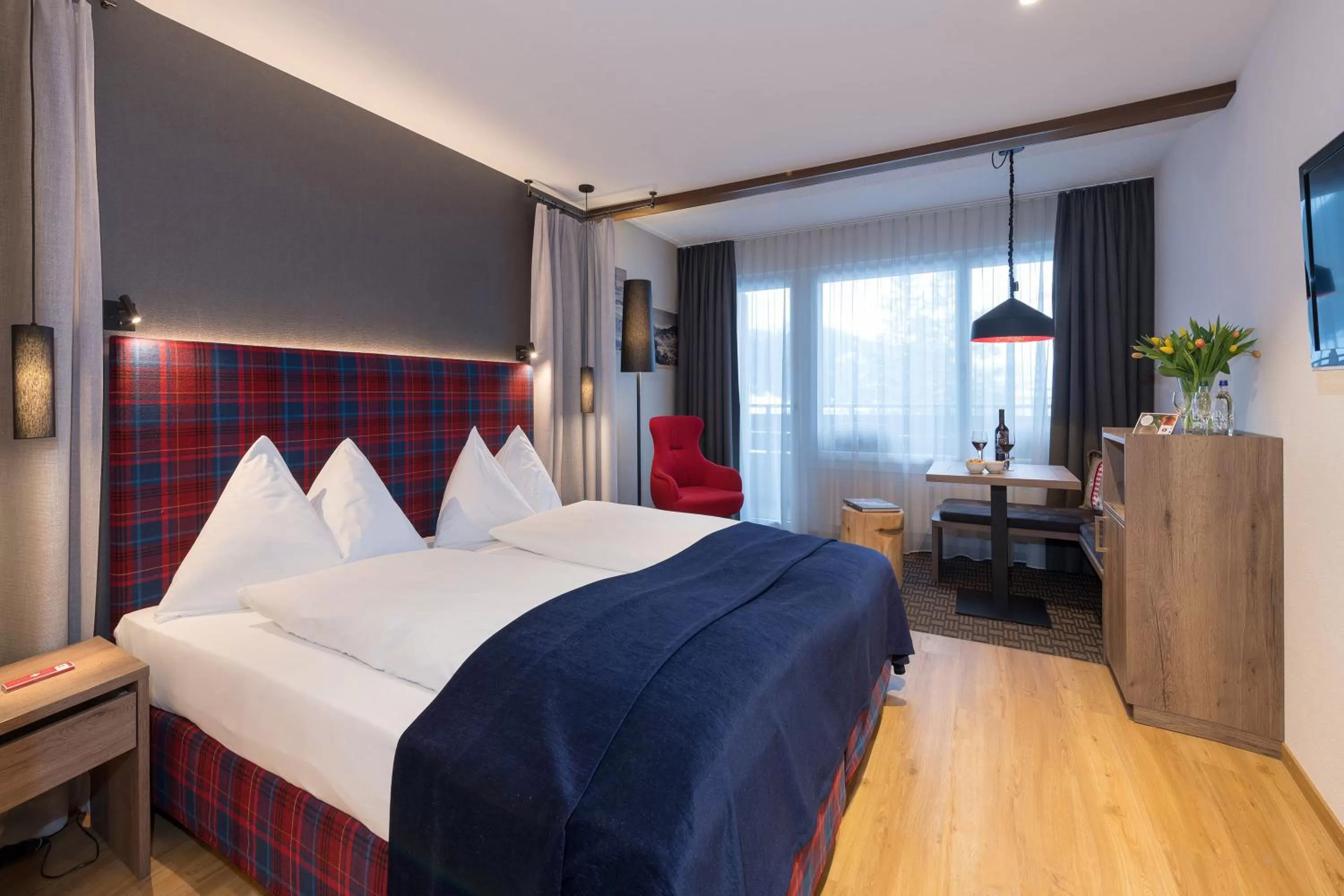 Mountain Plaza Hotel