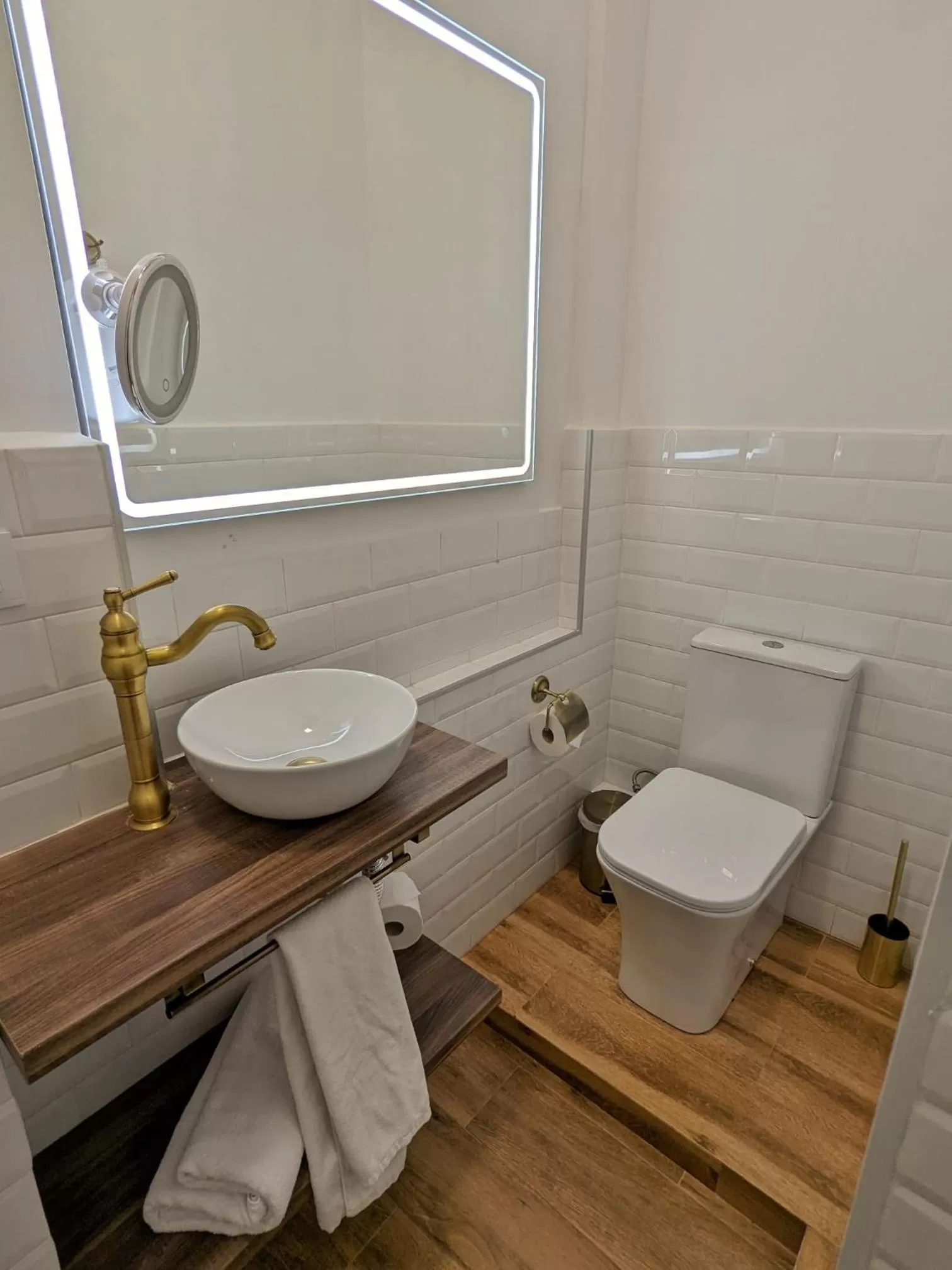 Bathroom in Catalina Suites