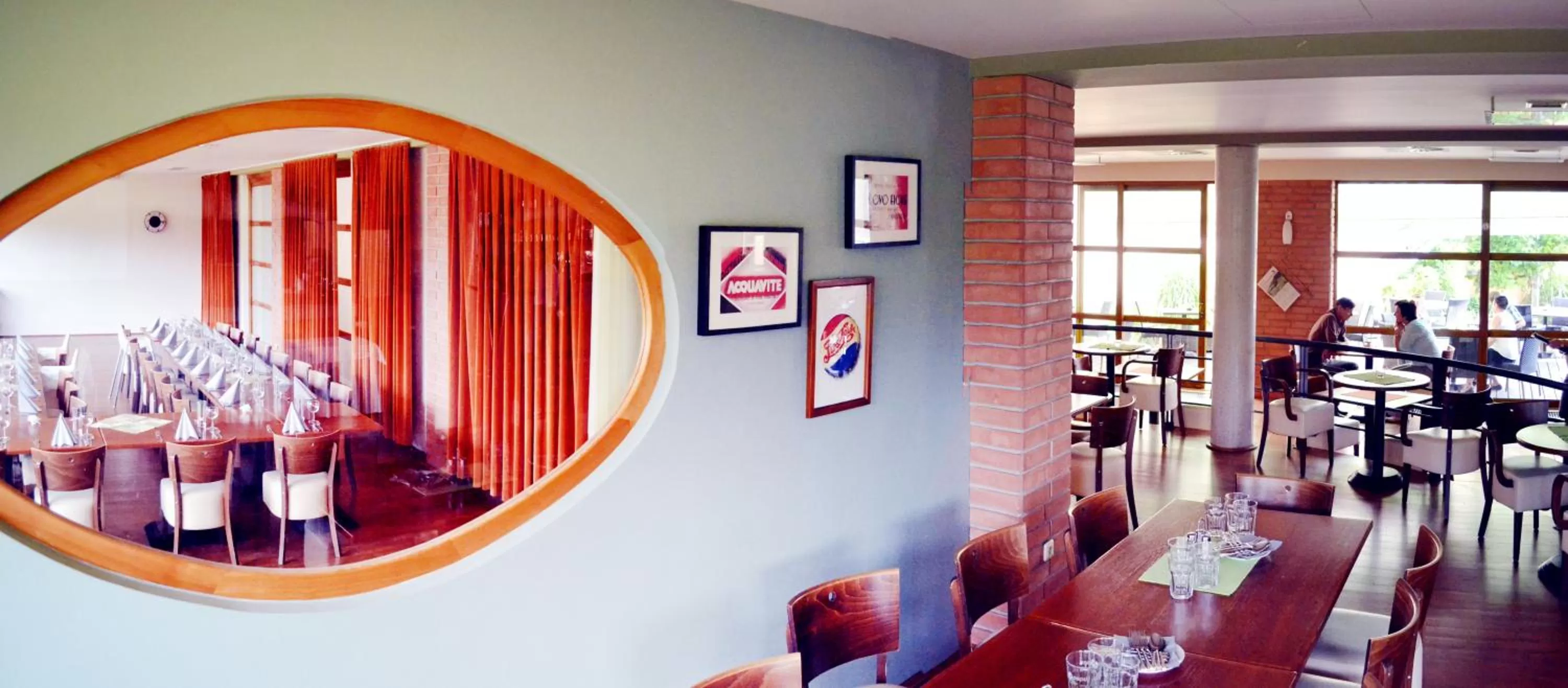 Restaurant/places to eat in Hotel S-centrum