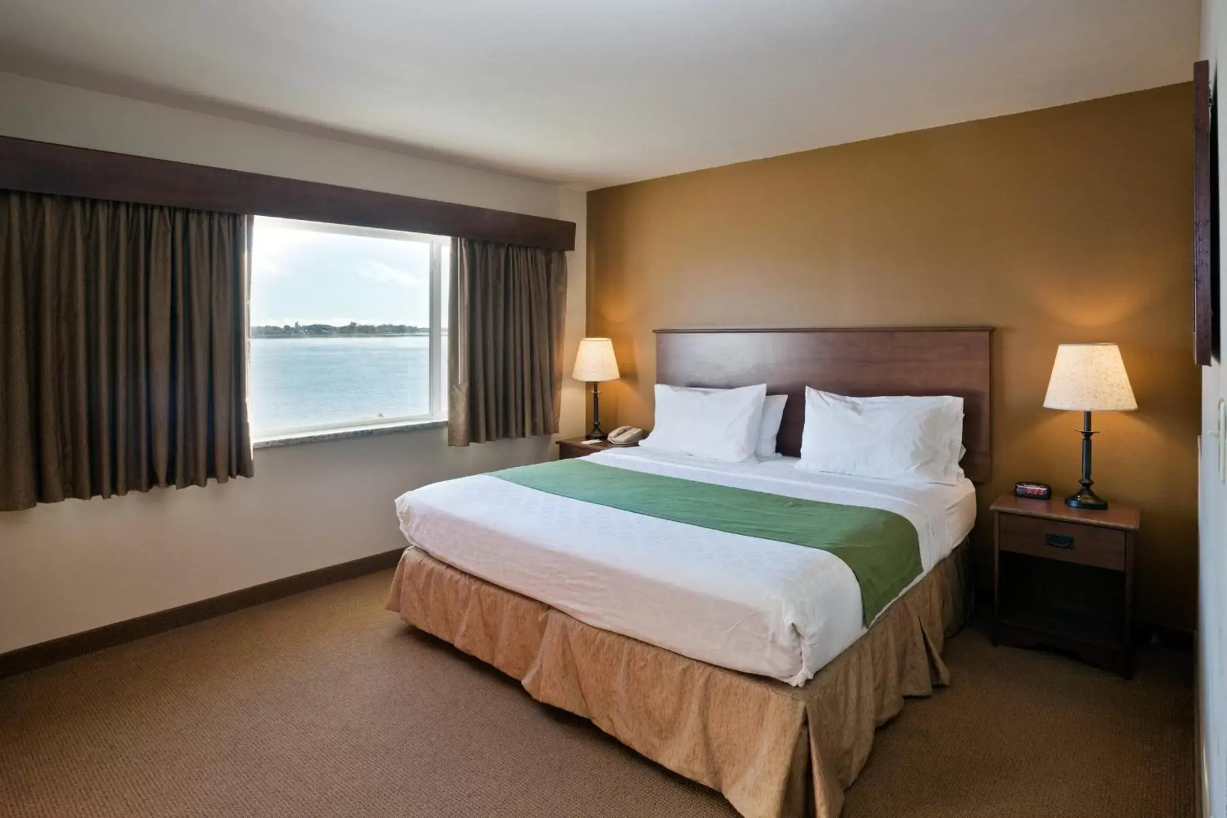 King Room - Non-Smoking in AmericInn by Wyndham Fort Pierre Conference Center King Room - Non-Smoking in AmericInn by Wyndham Fort Pierre Conference Center