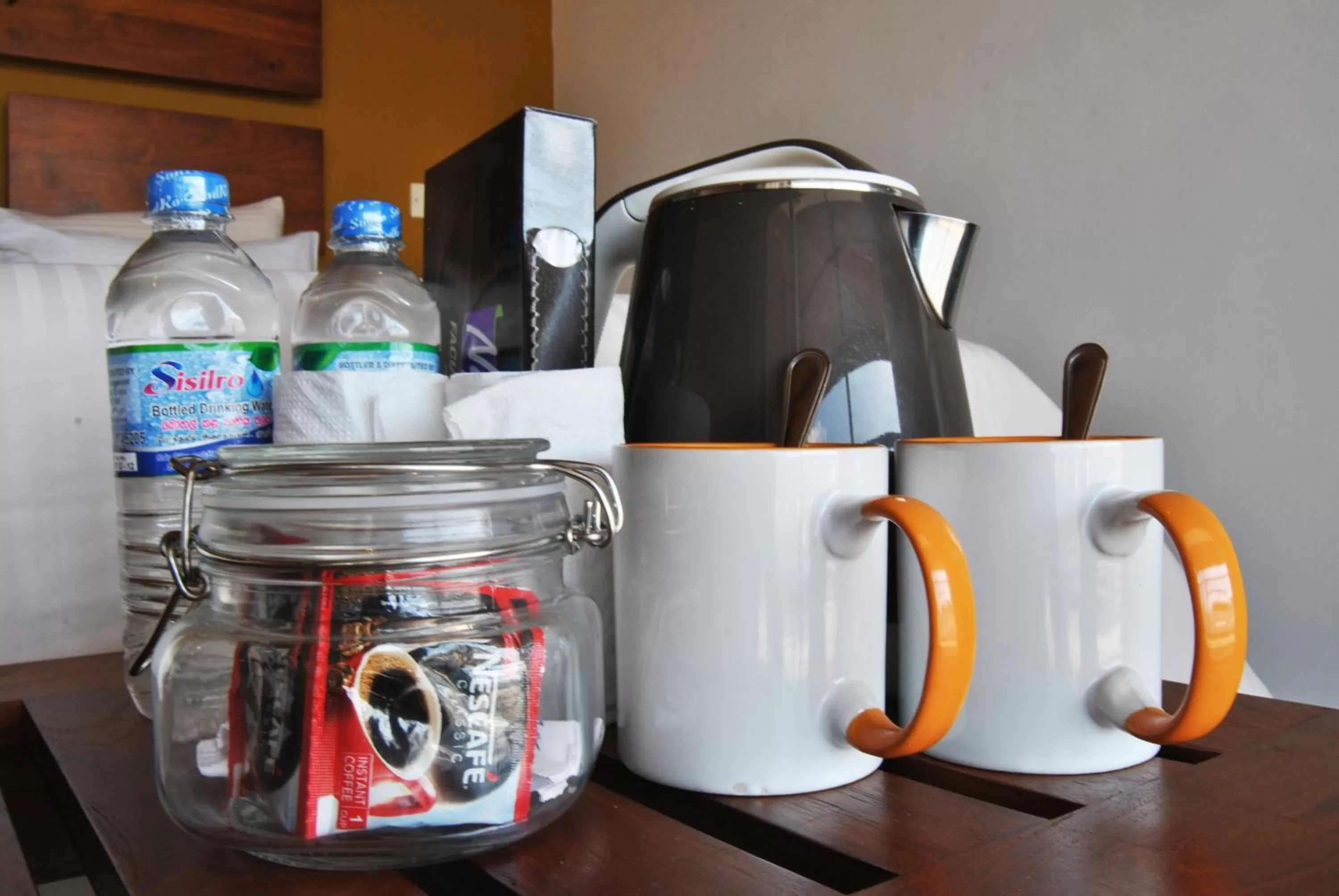 Coffee/tea facilities in The Canoe