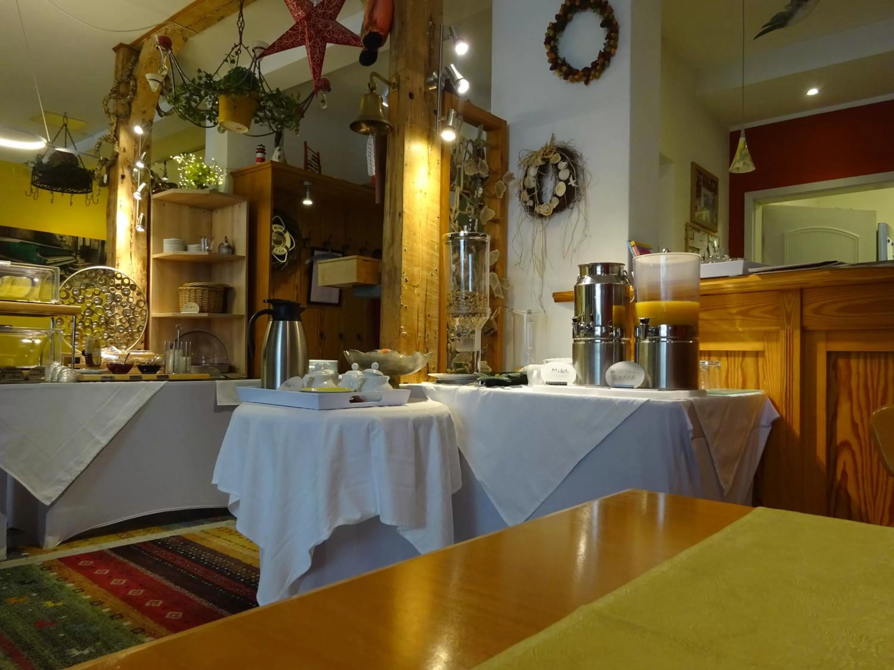 Restaurant/places to eat in Hotel Pension Zur Fährbrücke