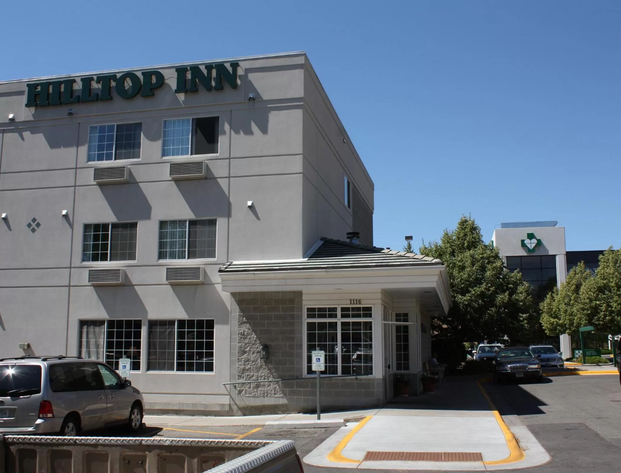 Facade/entrance in Hilltop Inn by Riversage