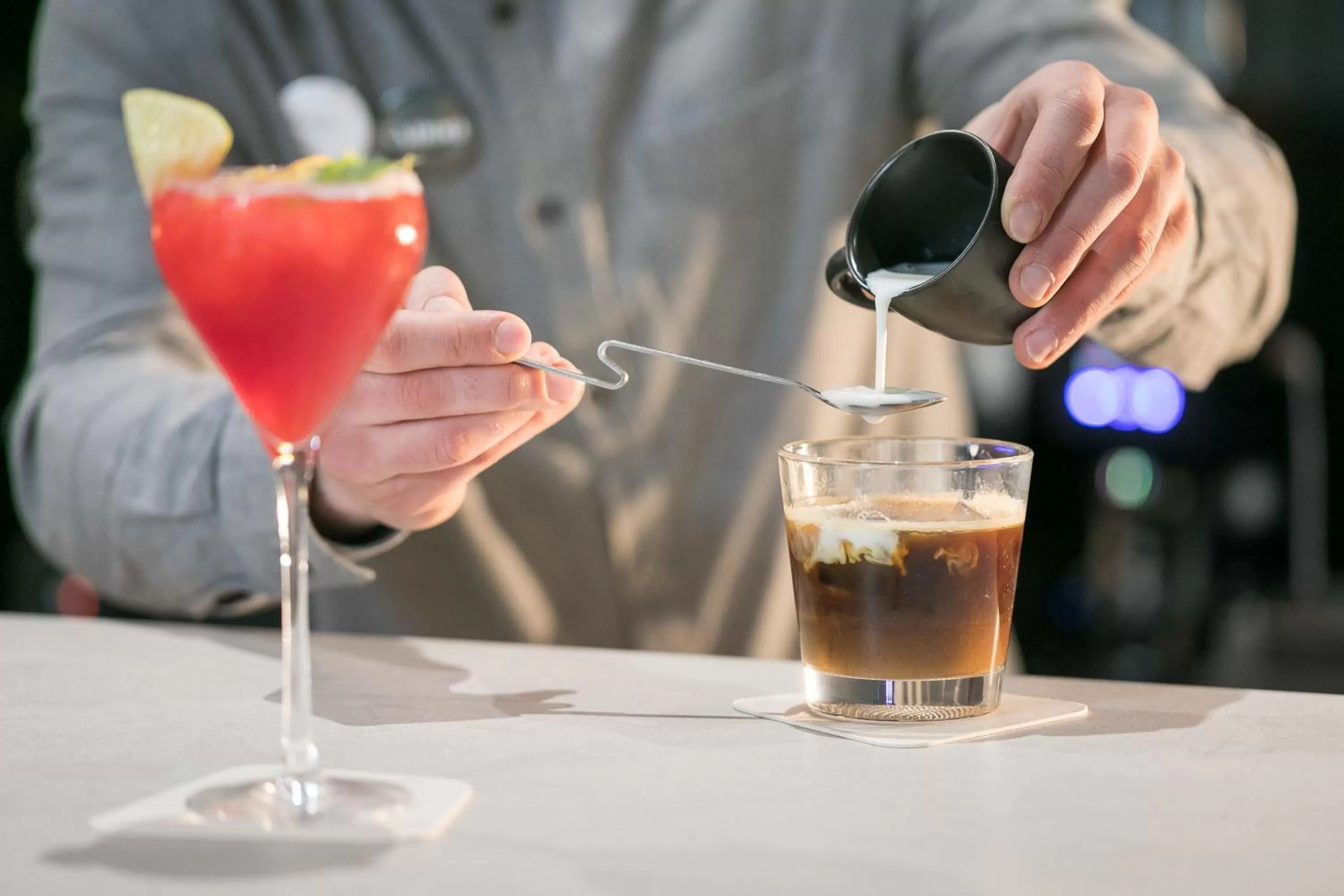 Lounge or bar in Hotel Kaijoo by HappyCulture