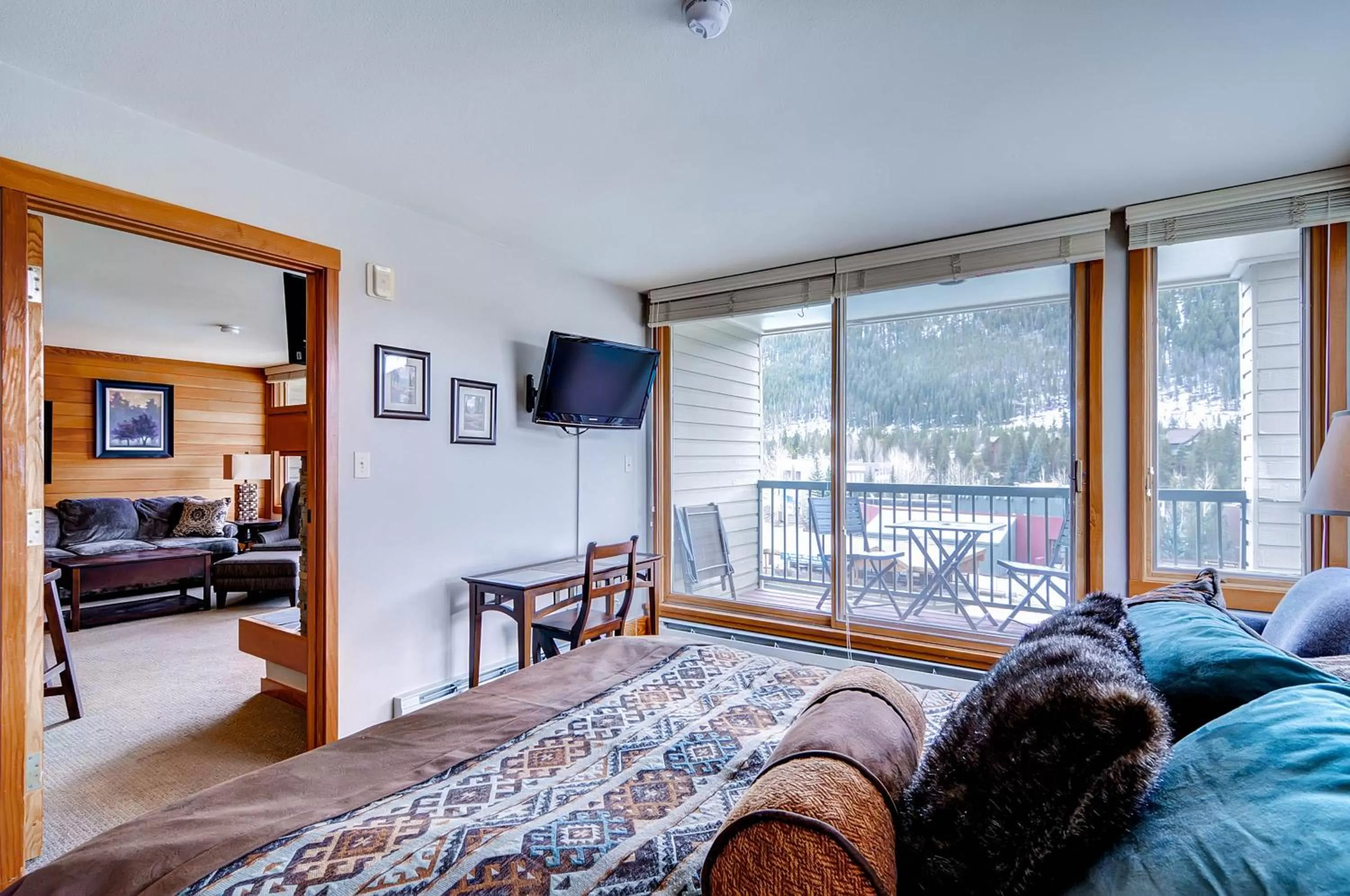 Bed in Lakeside Village by Keystone Resort