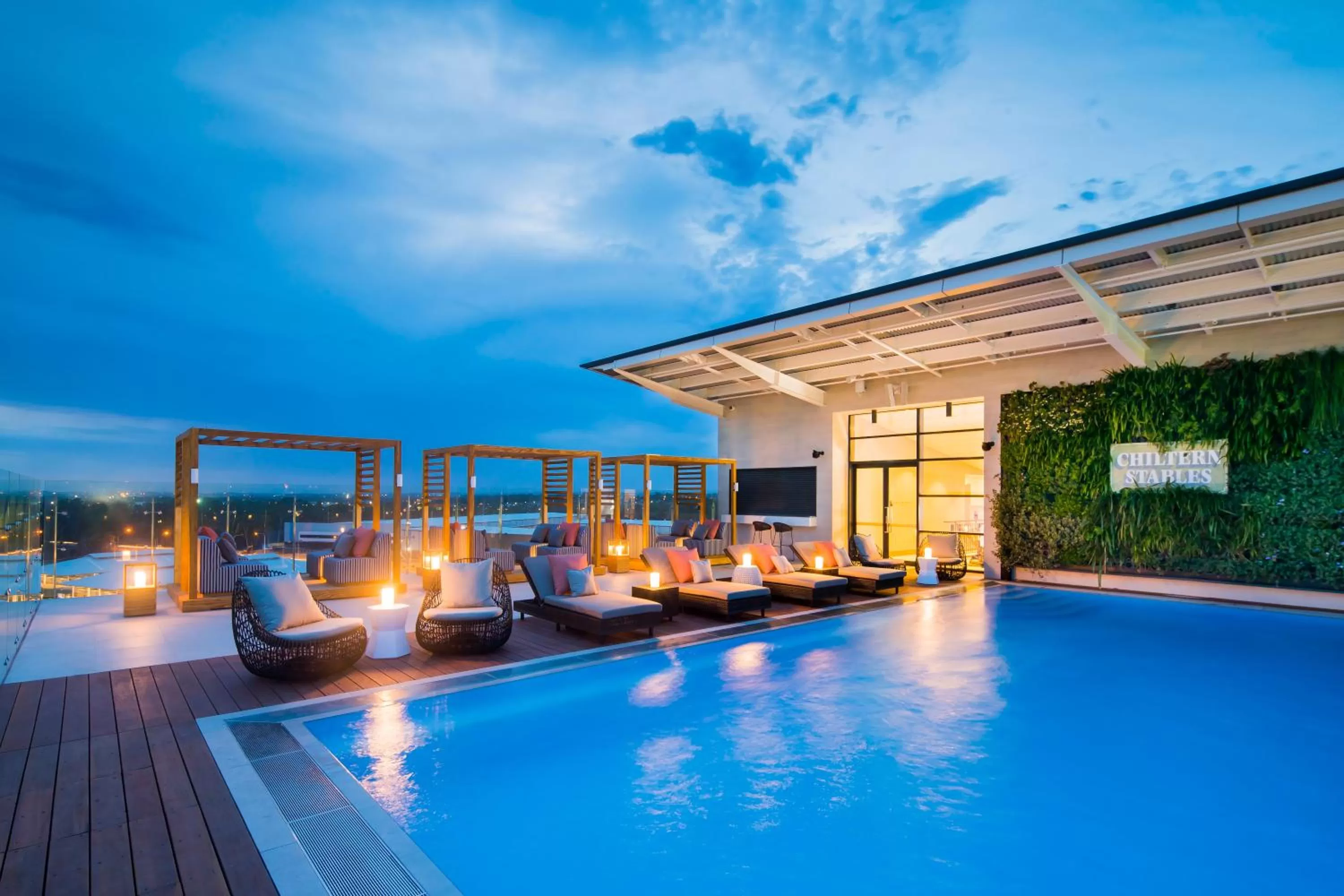 Swimming pool in The William Inglis Mgallery