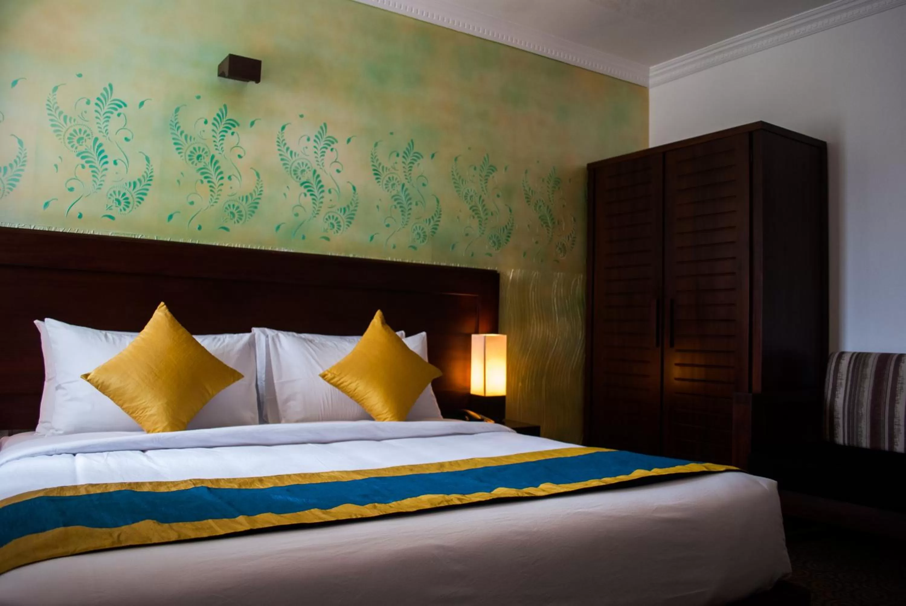 Bed in Ceylon City Hotel,Colombo