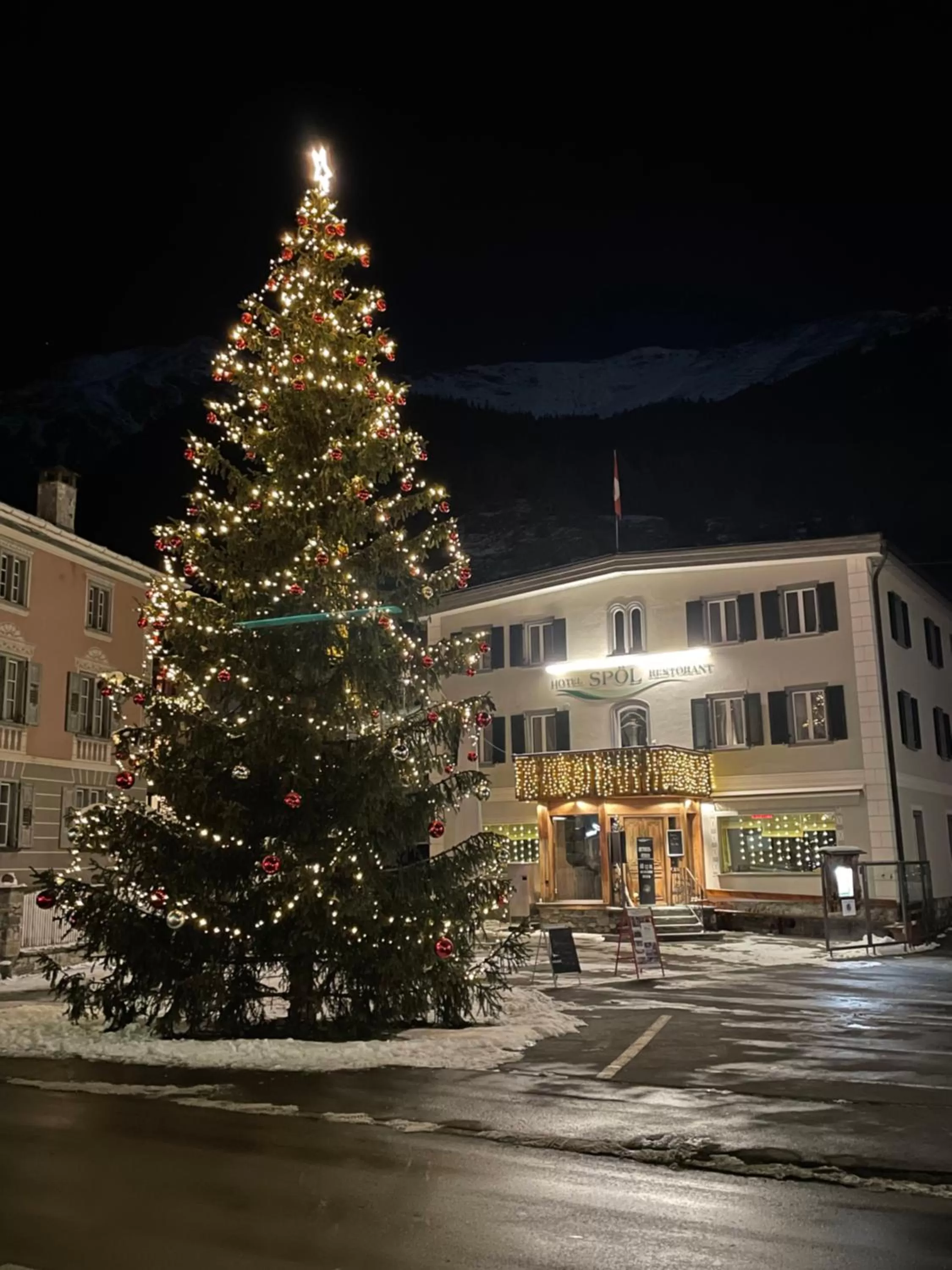 Property building in Hotel Spöl Restaurant