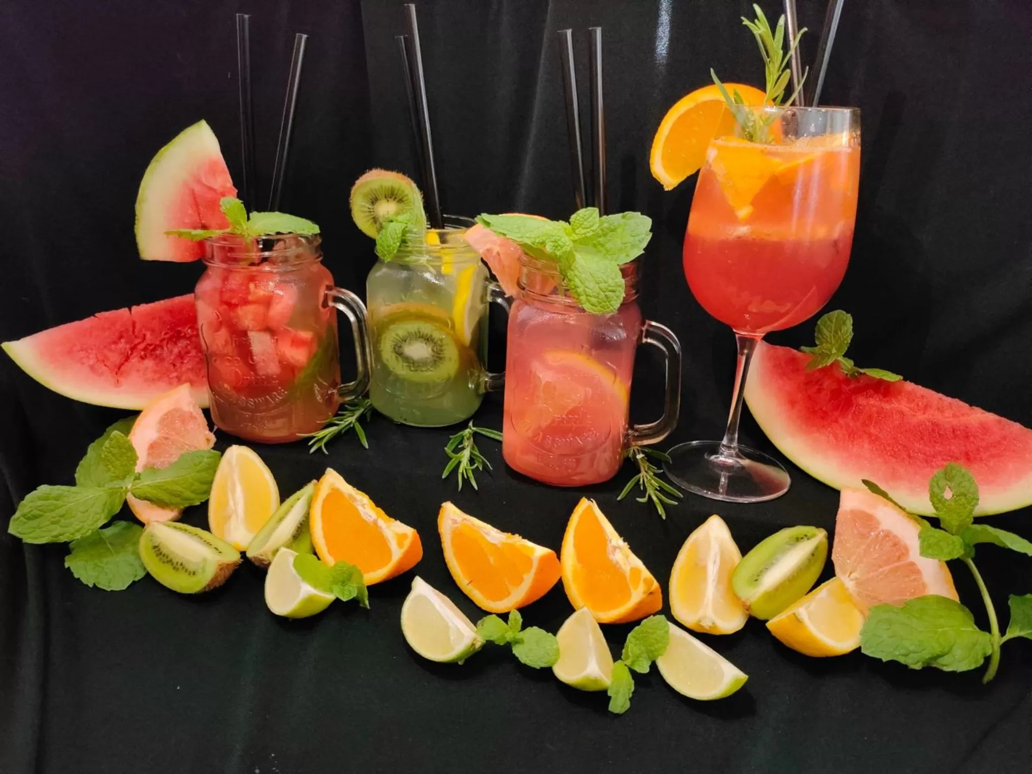 Restaurant/places to eat in Tailor Hotel Sport & Conference