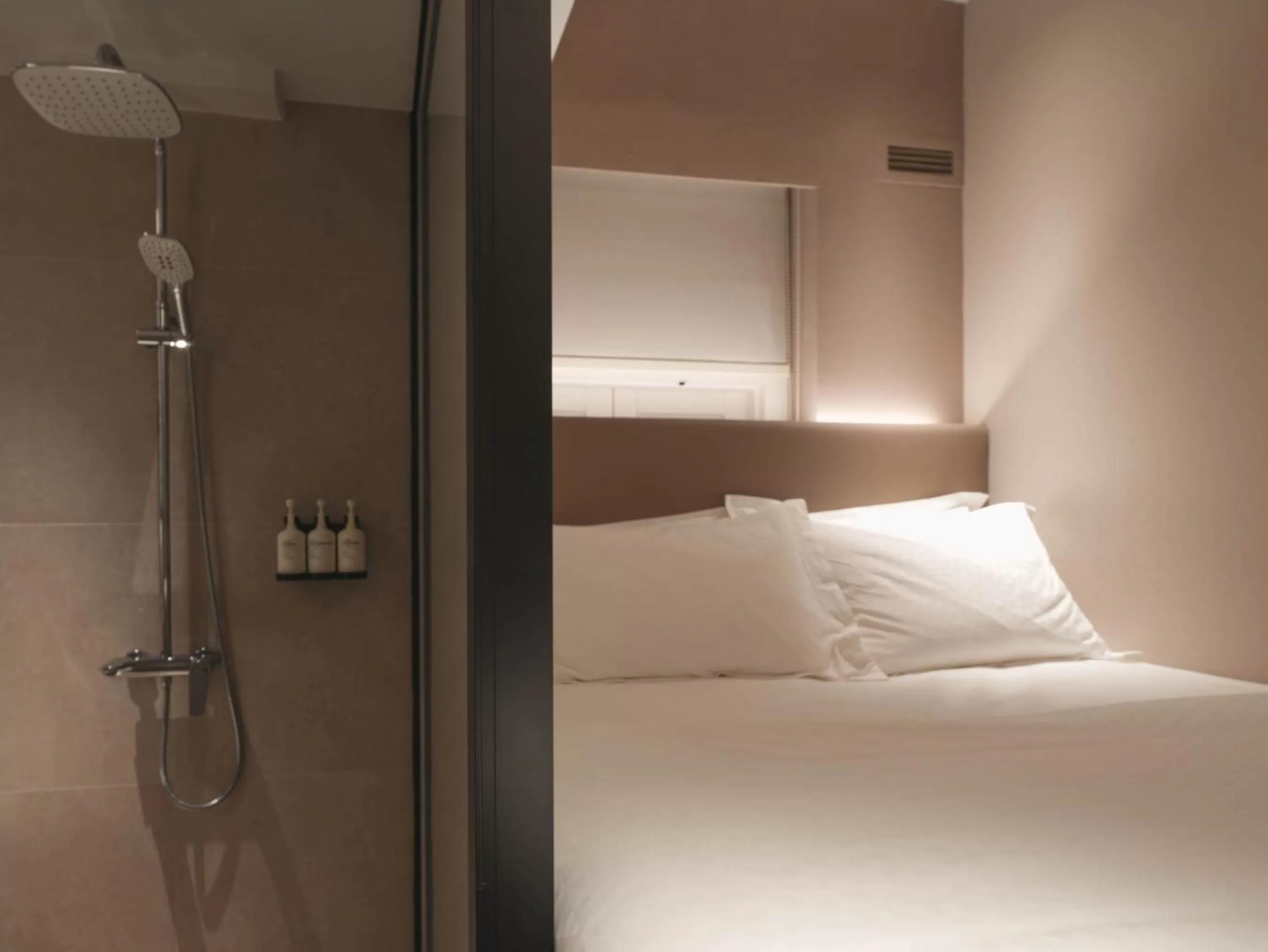 Bed in Hotel 1900 Chinatown