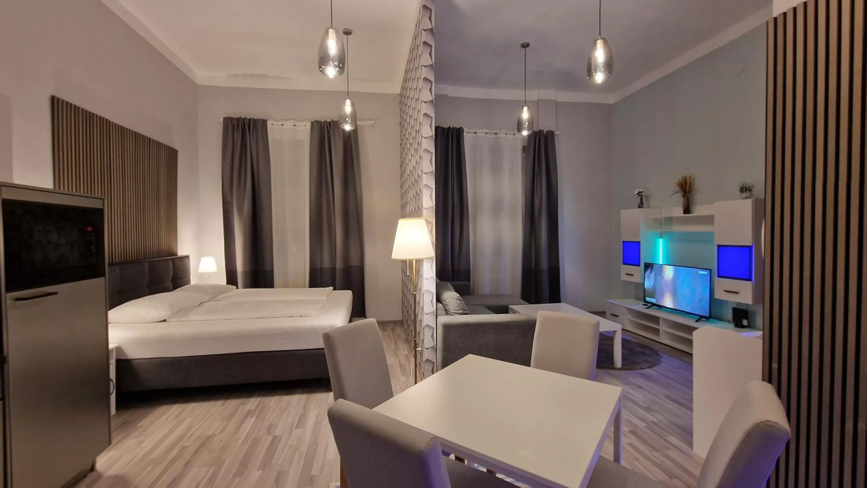 TV/Entertainment Center in Palais Elegance Wien