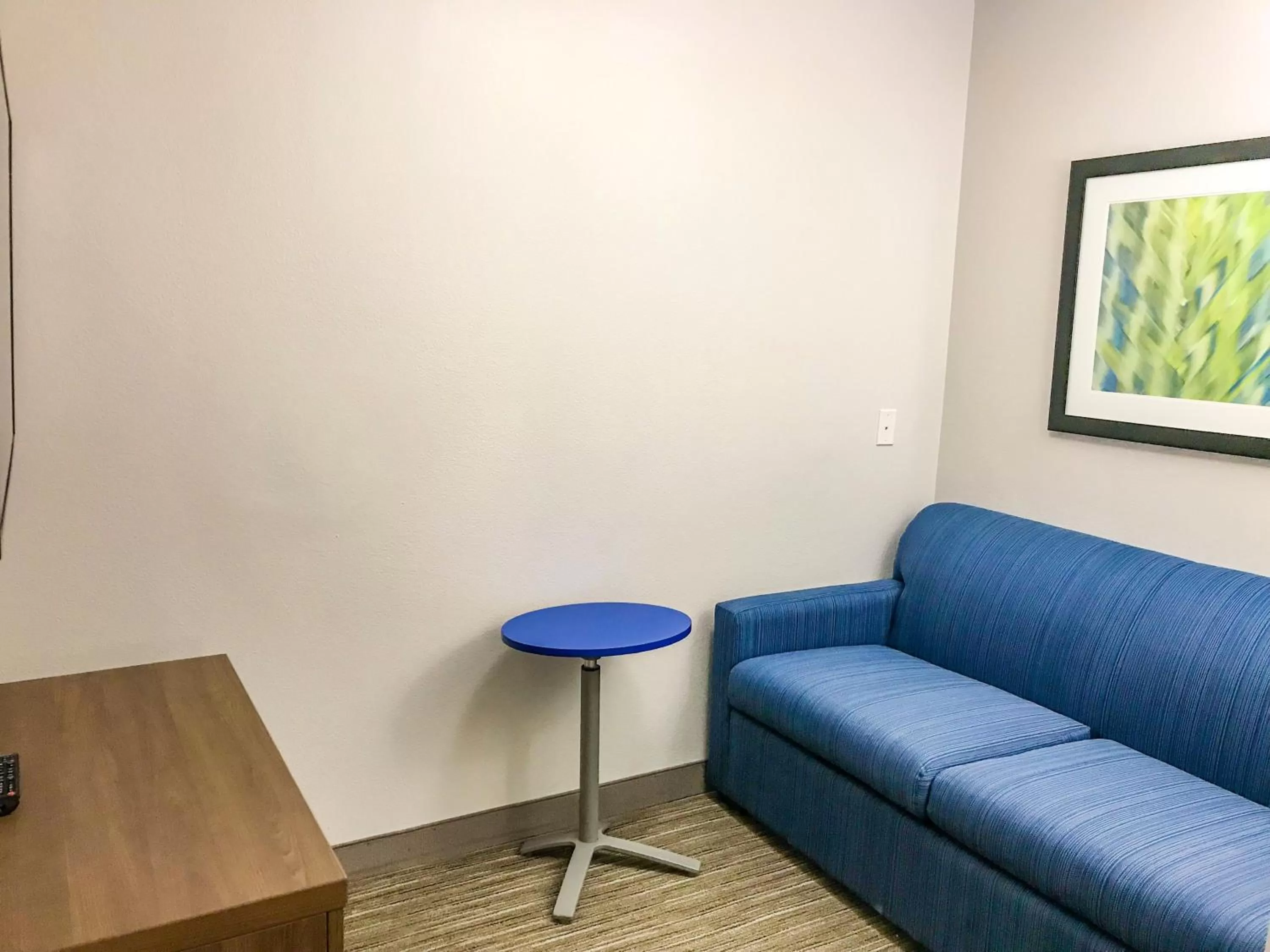 Bedroom in Holiday Inn Express & Suites Lubbock West by IHG