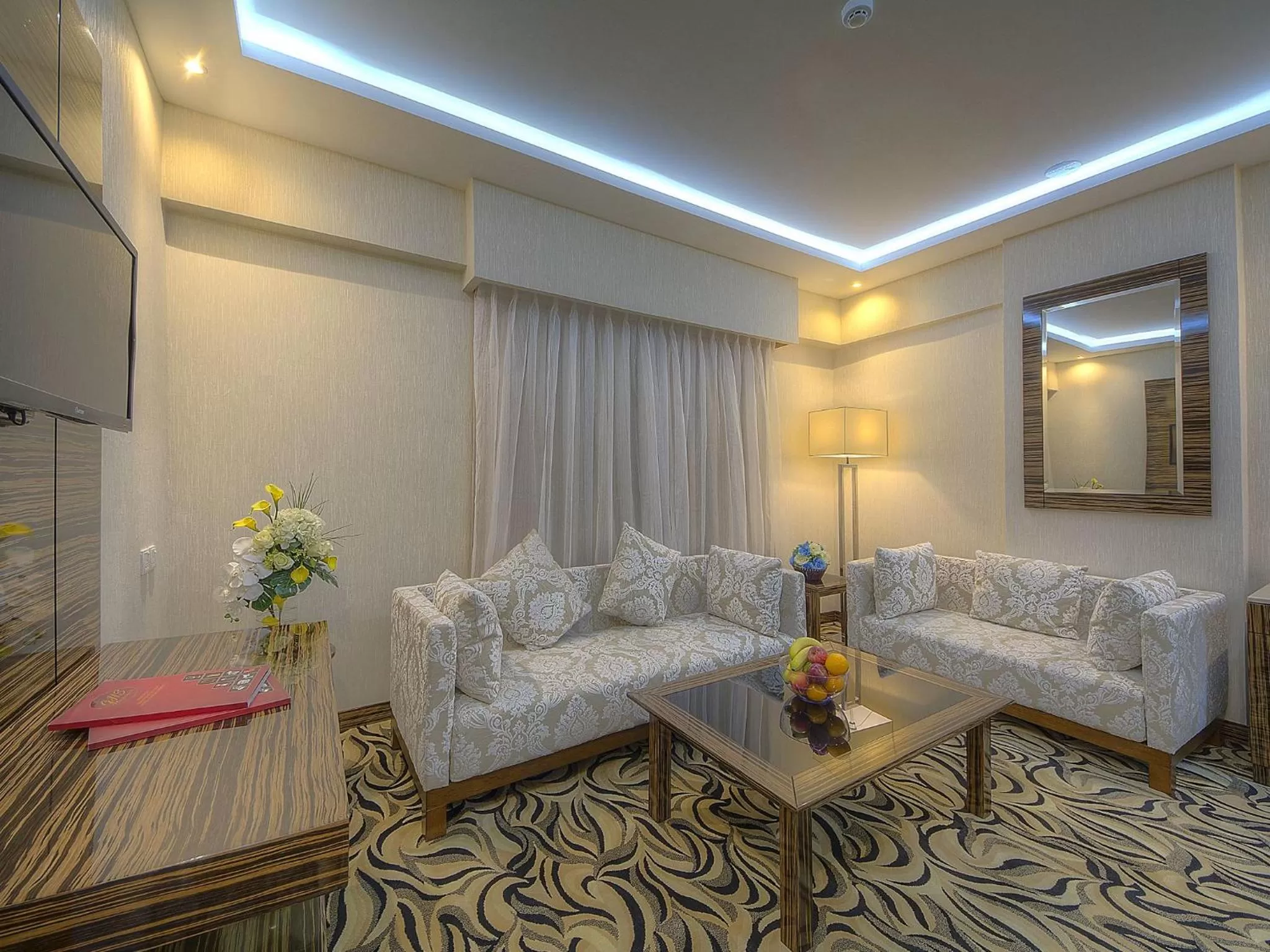 Living room in Orchid Vue Hotel