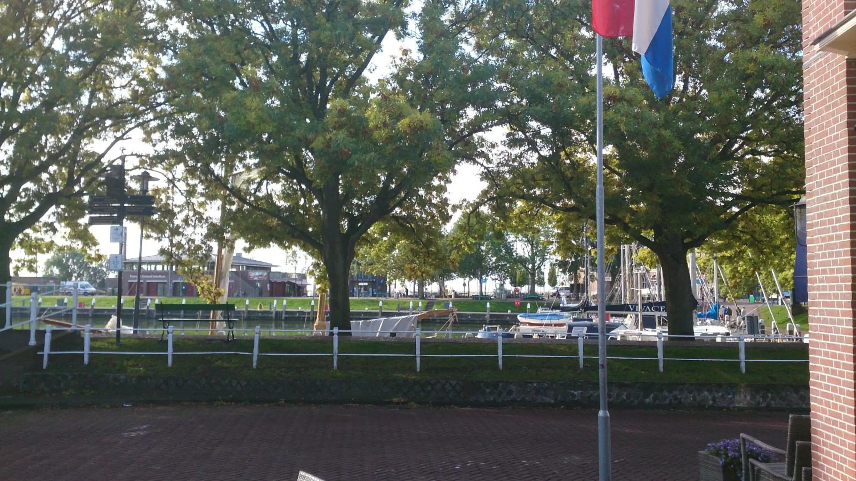 Lake view in Herberg de Compagnie