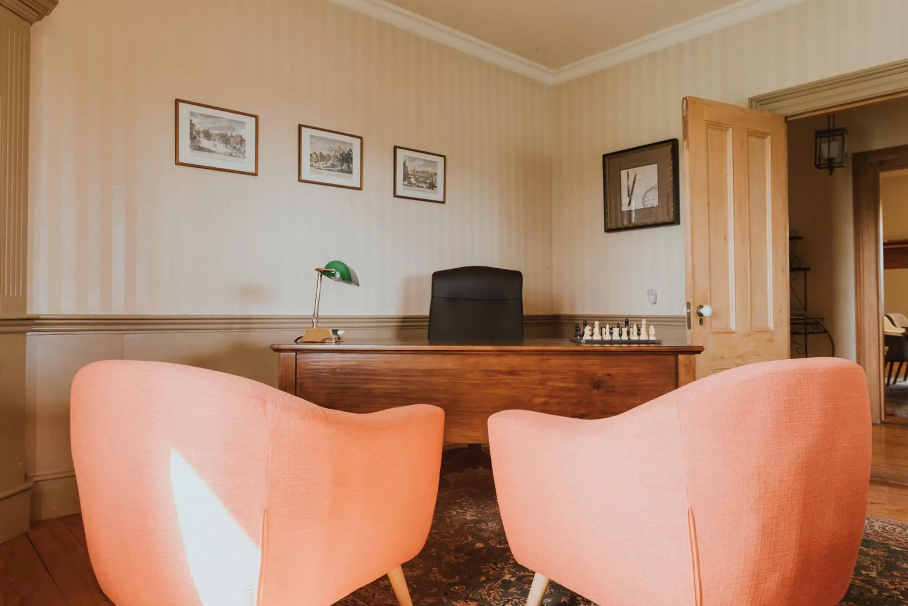 The Kitch'inn - Boutique Inn and Wine Bar