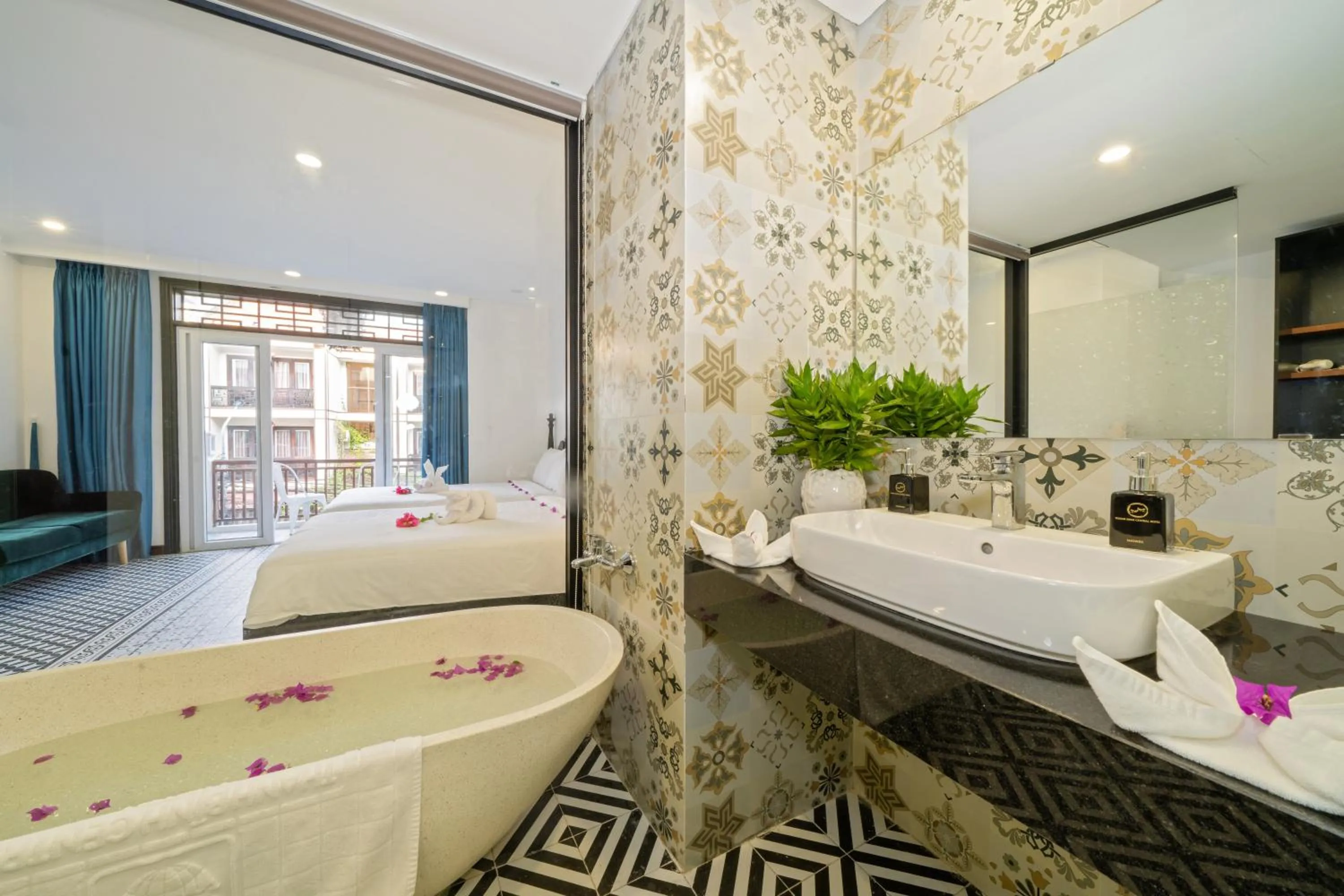 Bathroom in Thanh Binh Central Hotel