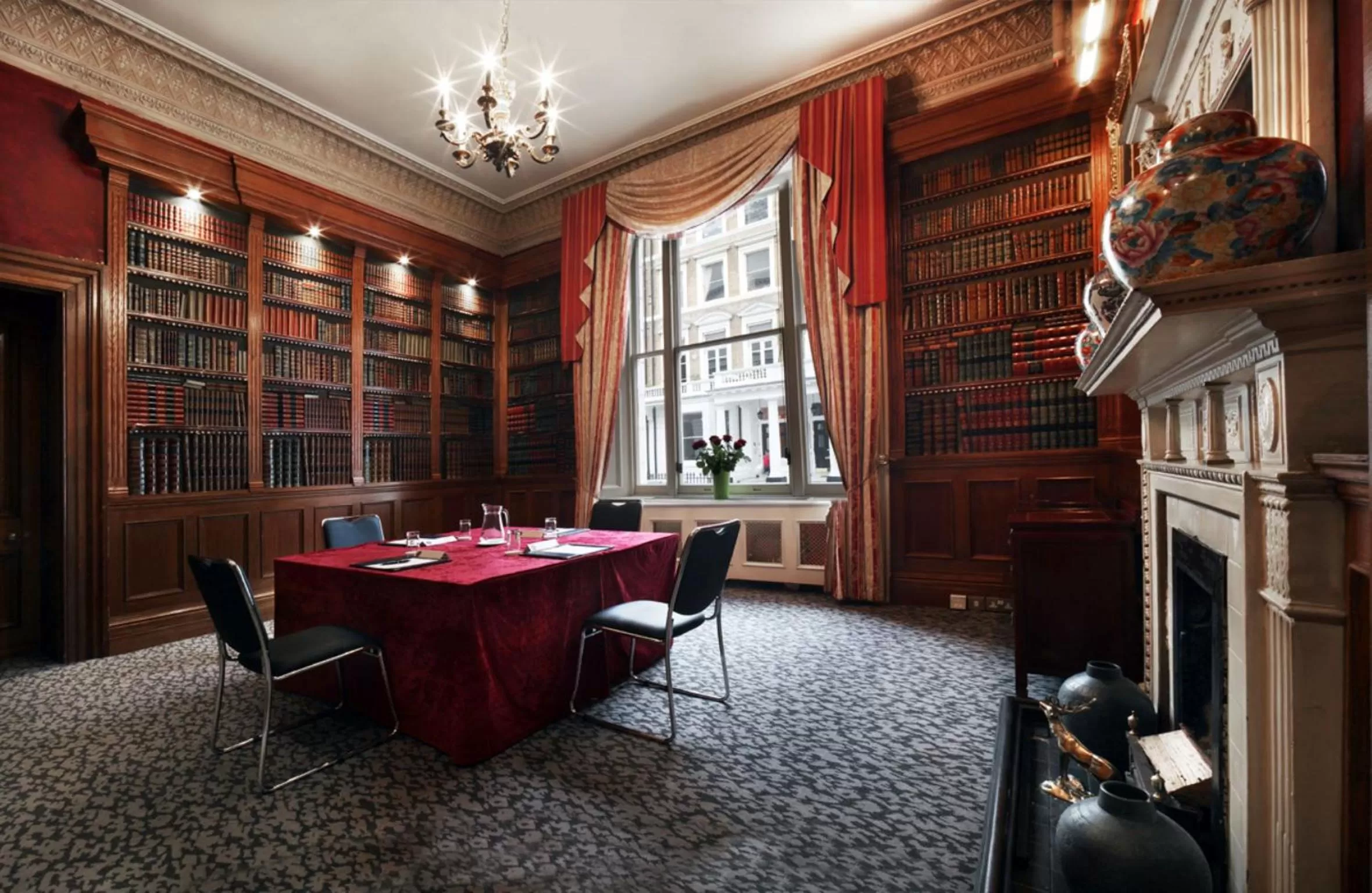 Meeting/conference room in Gem Strathmore Hotel