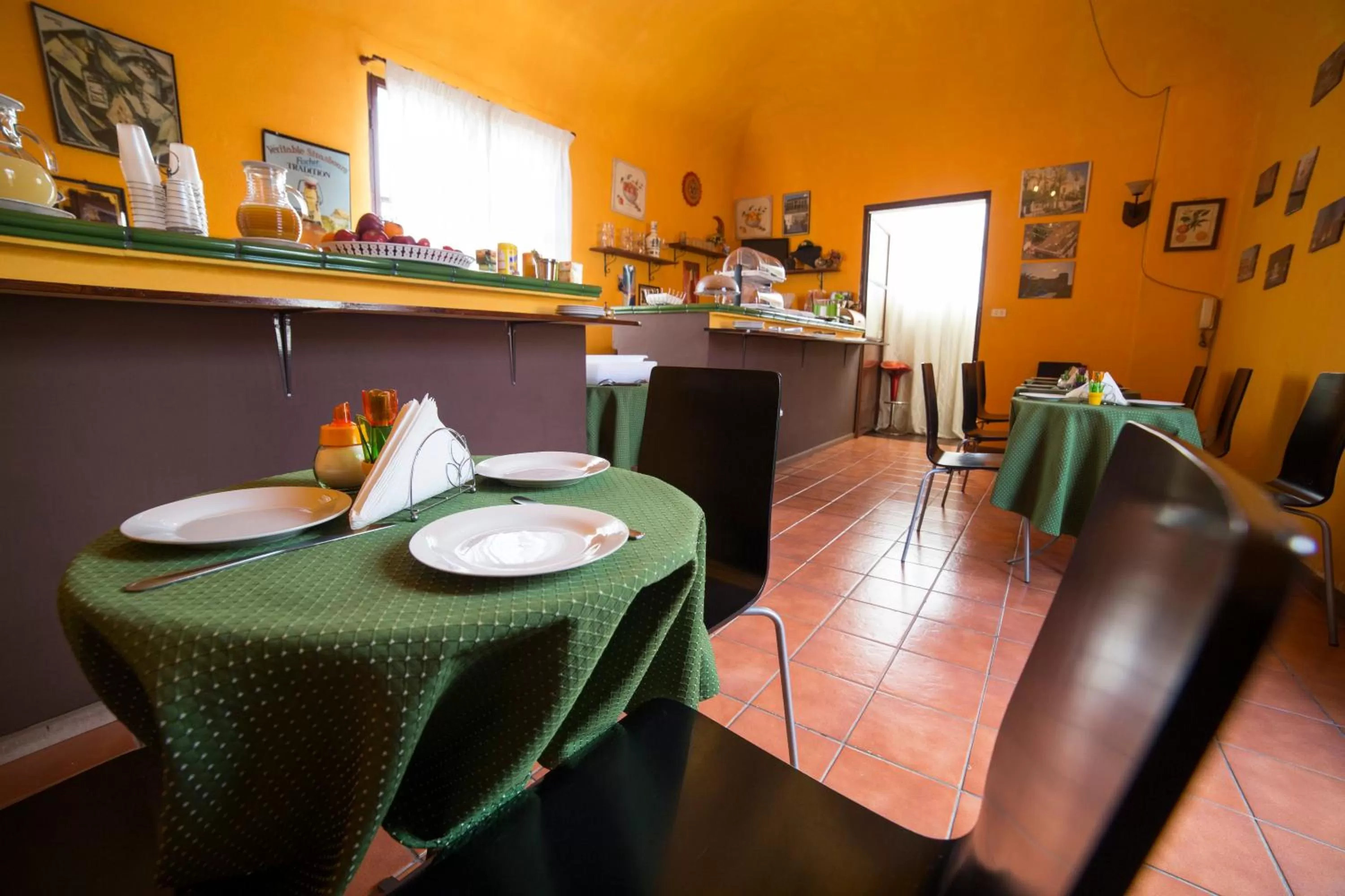 Restaurant/places to eat in Hotel Biscari