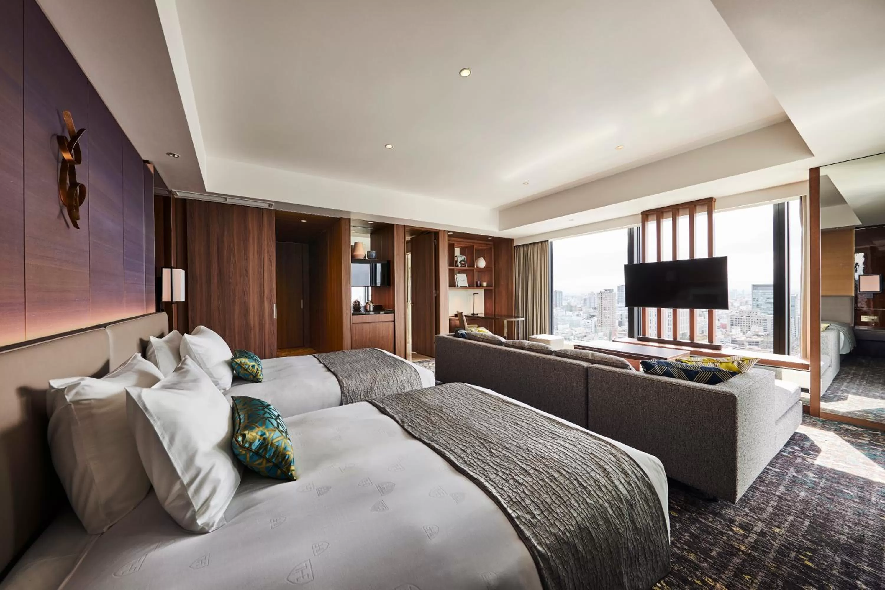 Living room in The Royal Park Hotel Iconic Osaka Midosuji