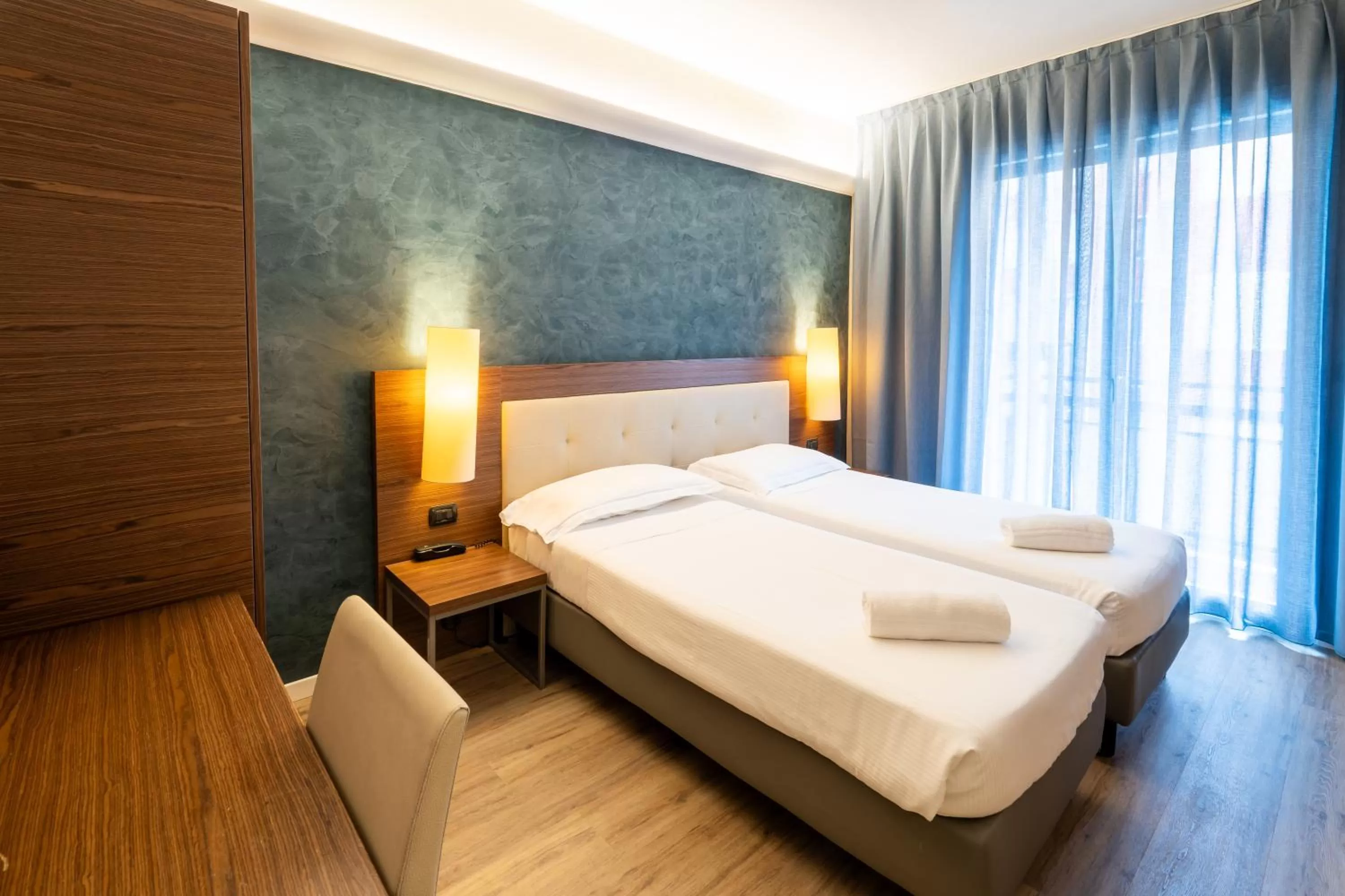 Bed in Hotel Des Etrangers