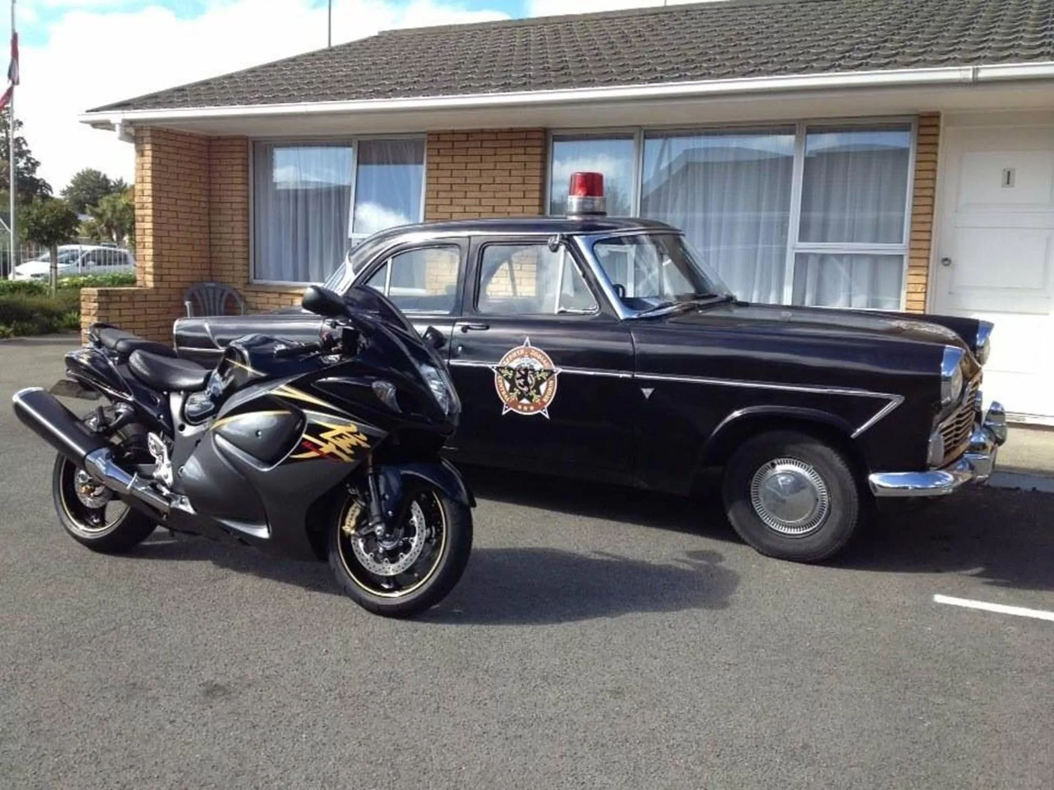 People in Aalton Motel